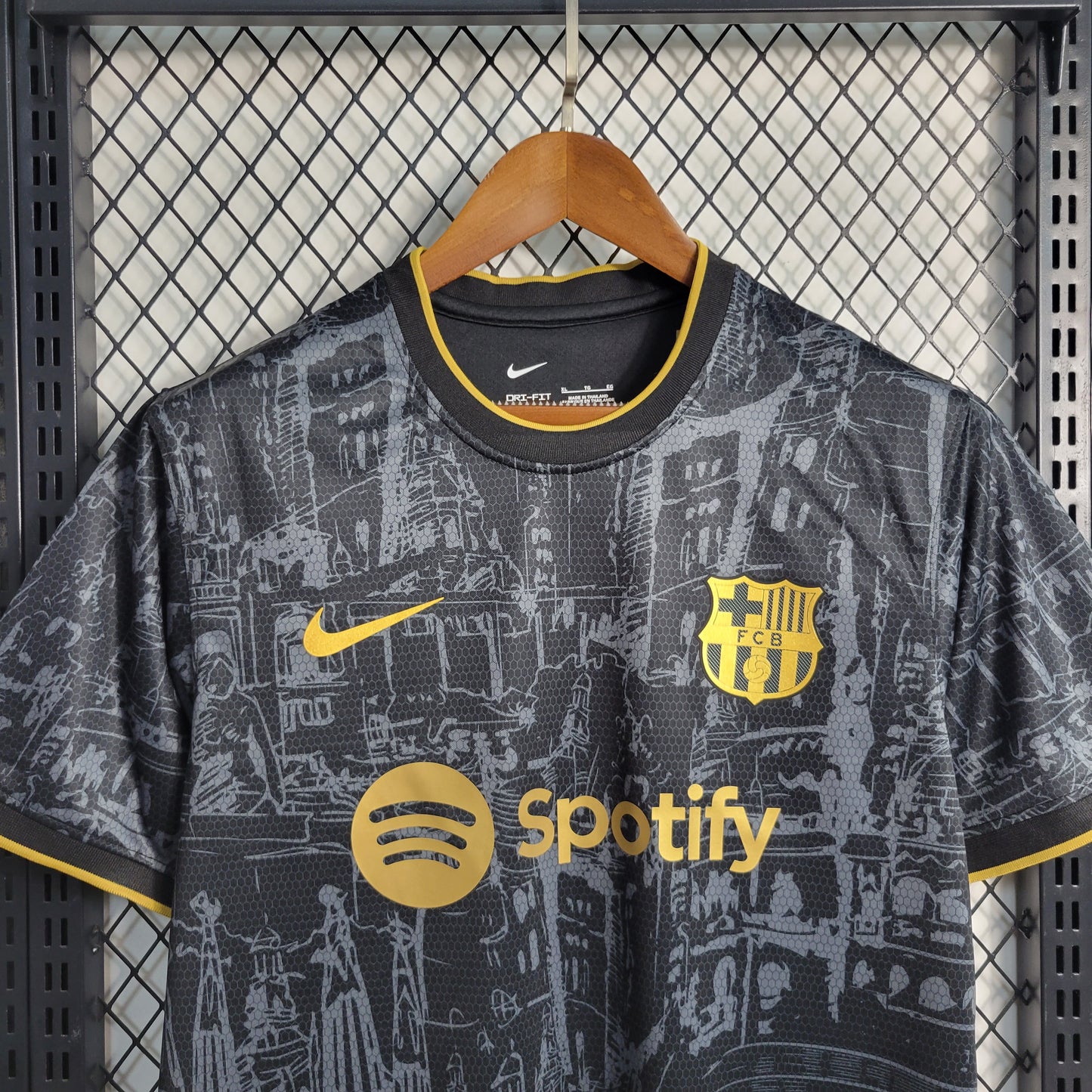 23-24 Barcelona Black Gold Special Edition Size S-XXL（Men's Fan Edition） | 衬衫 | M2-3 | Betty ali Chinese suppliers