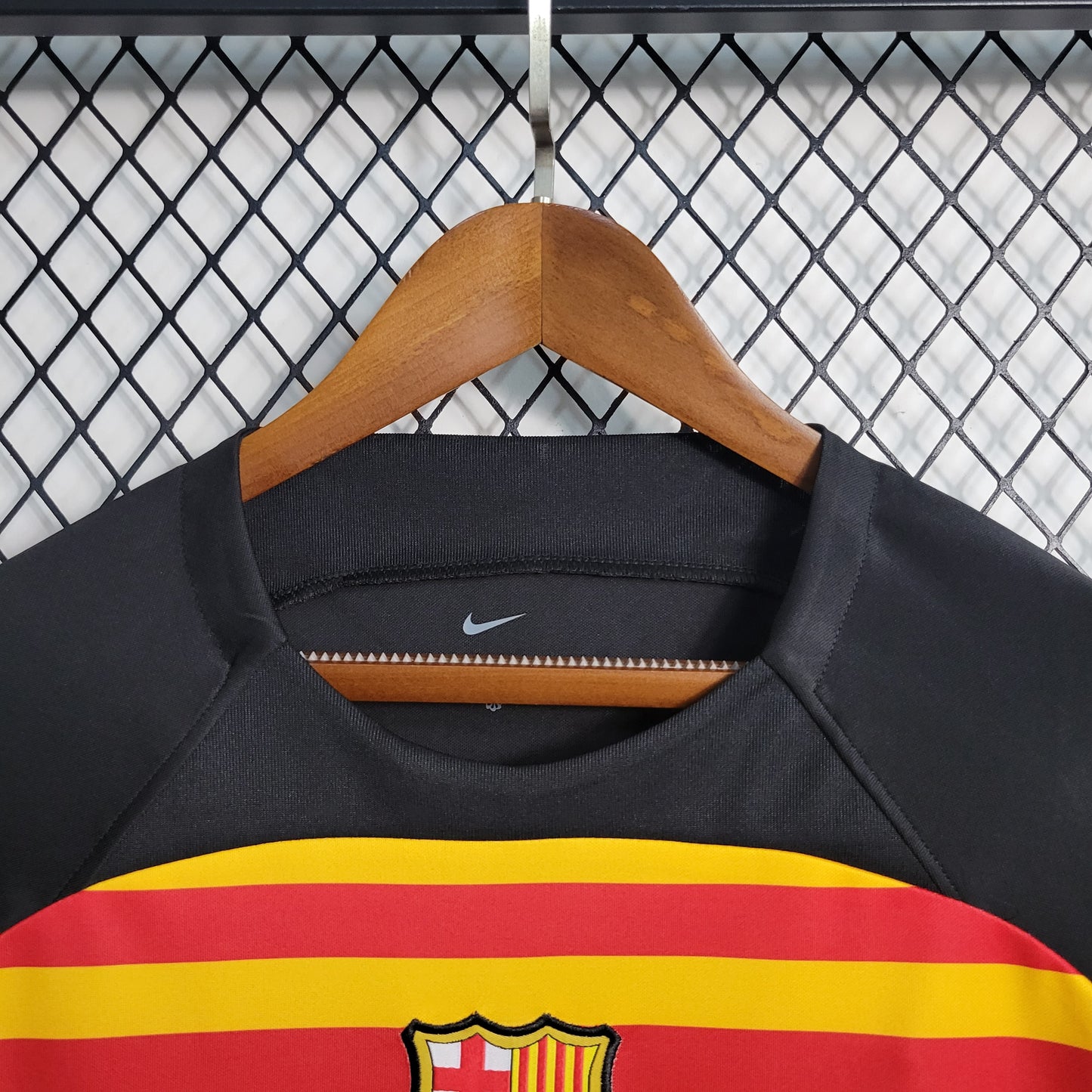 23-24 Barcelona Black Training Jersey Size S-XXL（Men's Fan Edition） | 衬衫 | M2-3 | Betty ali Chinese suppliers