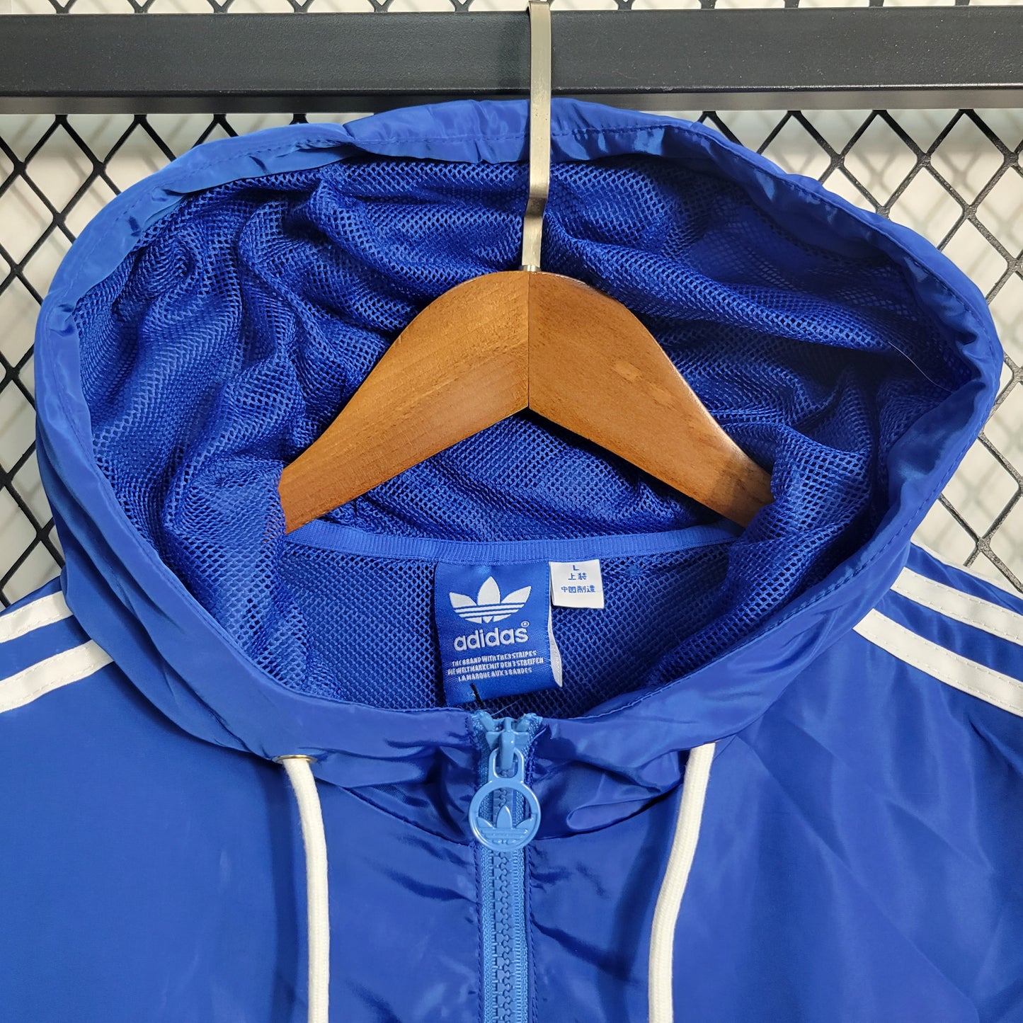 23-24 Player Windbreaker Yokohama F. Marinos Size S-XXL | 风衣 | W1-18 | Betty ali Chinese suppliers