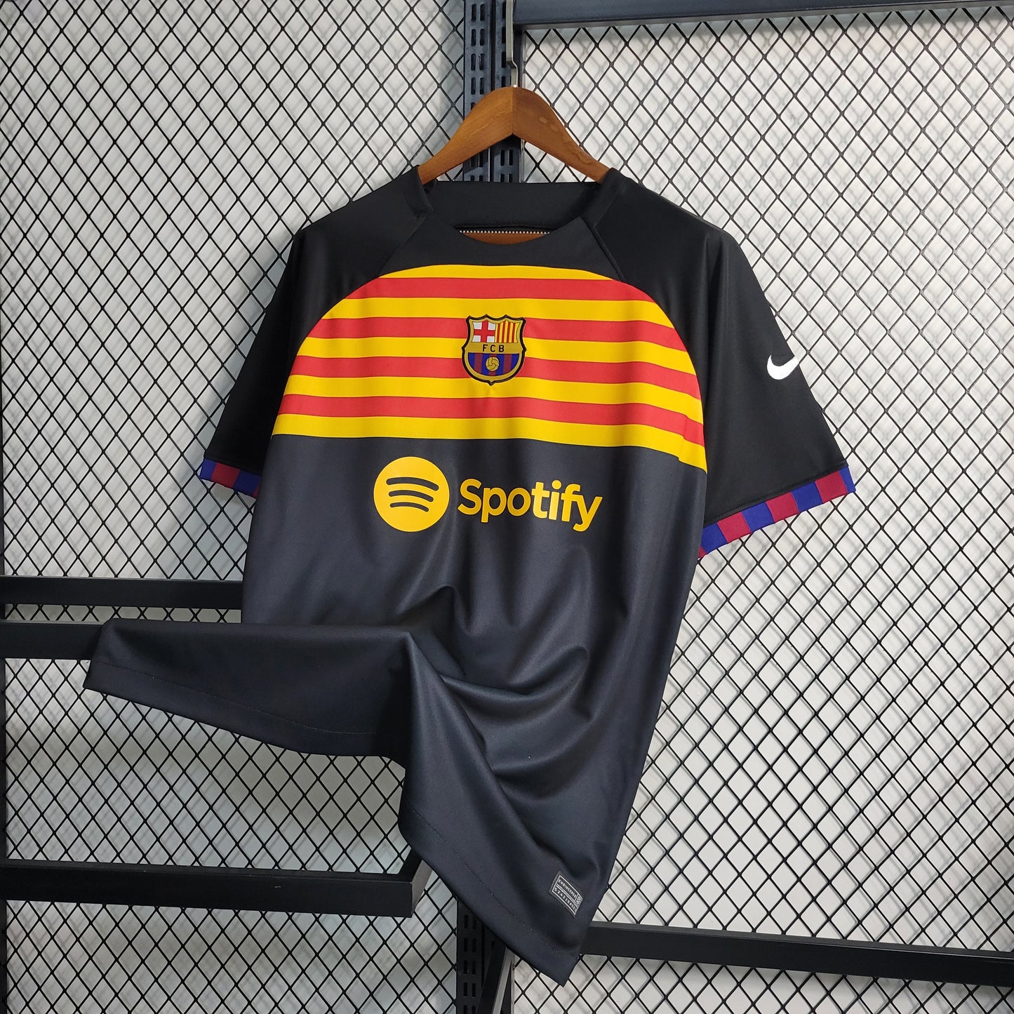 23-24 Barcelona Black Training Jersey Size S-XXL（Men's Fan Edition） | 衬衫 | M2-3 | Betty ali Chinese suppliers