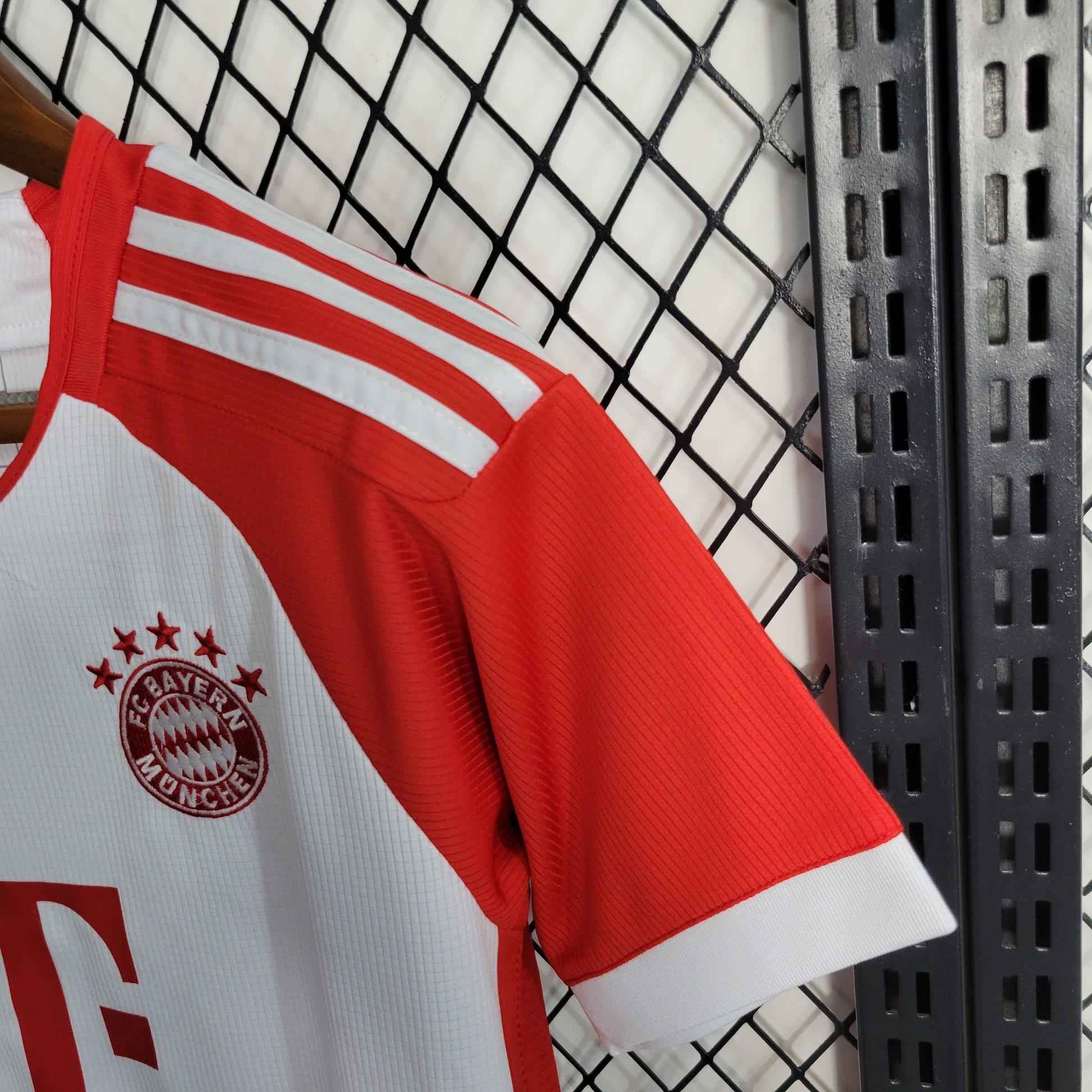 23-24 KIDS Bayern Munich Home Size 16-28 | 儿童套装 | M2-5 | Betty ali Chinese suppliers