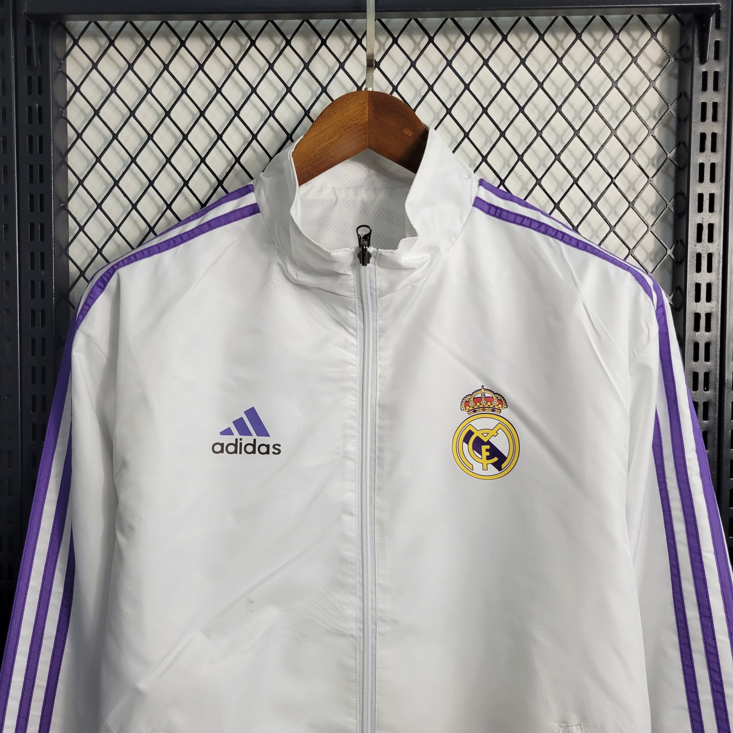 23-24 Windbreaker Reversible Real Madrid Size S-XXL | 风衣 | W2-3 | Betty ali Chinese suppliers