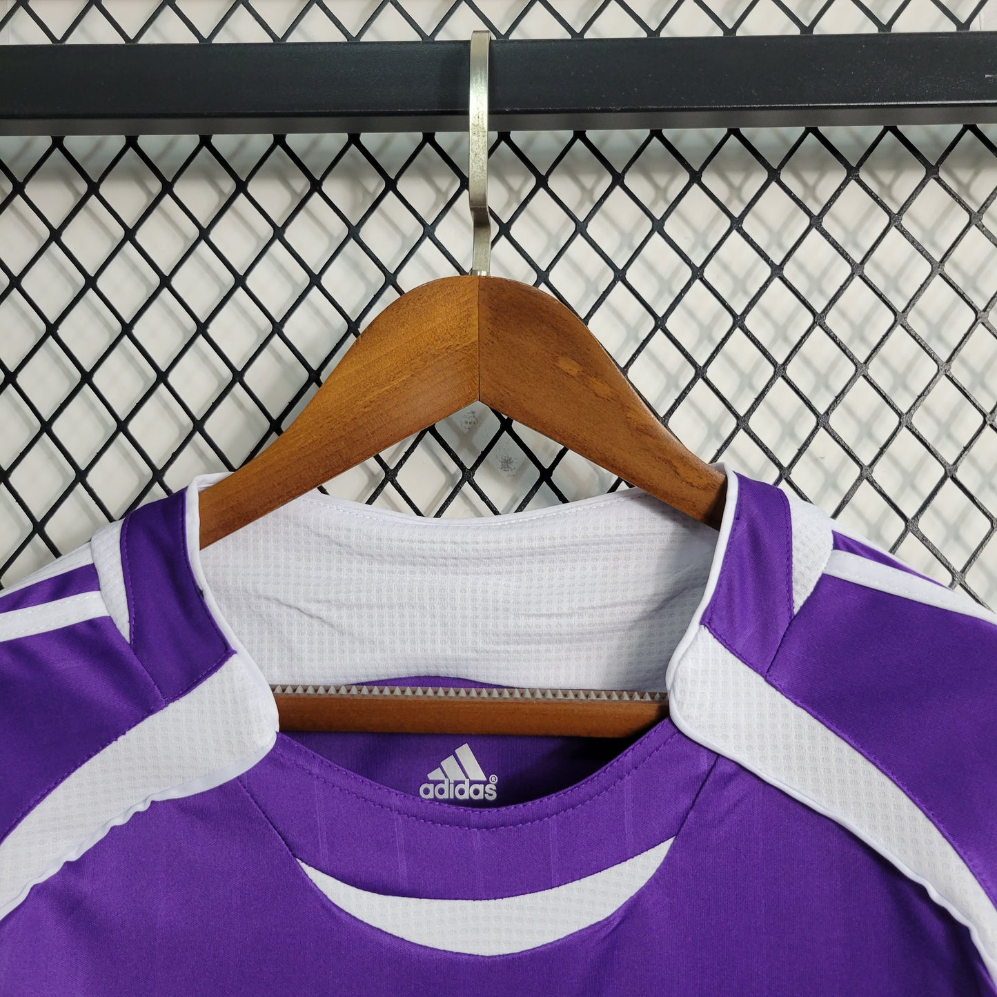 Retro 06 Real Madrid Purple Size S-XXL（Retro） | 复古/Retro | M2-3, R | Betty ali Chinese suppliers