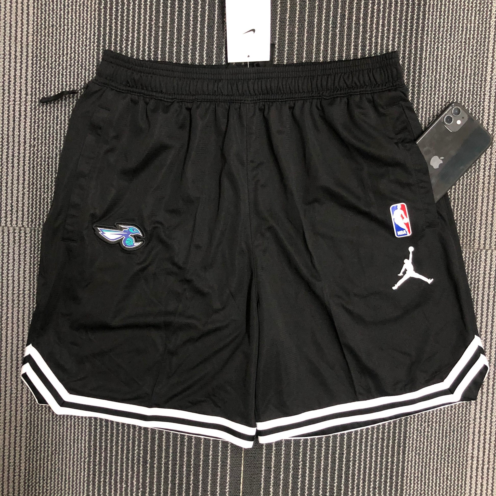 2201 American Shorts: Hornets Size S-XXL | 短裤 | NBA | 中国供应商