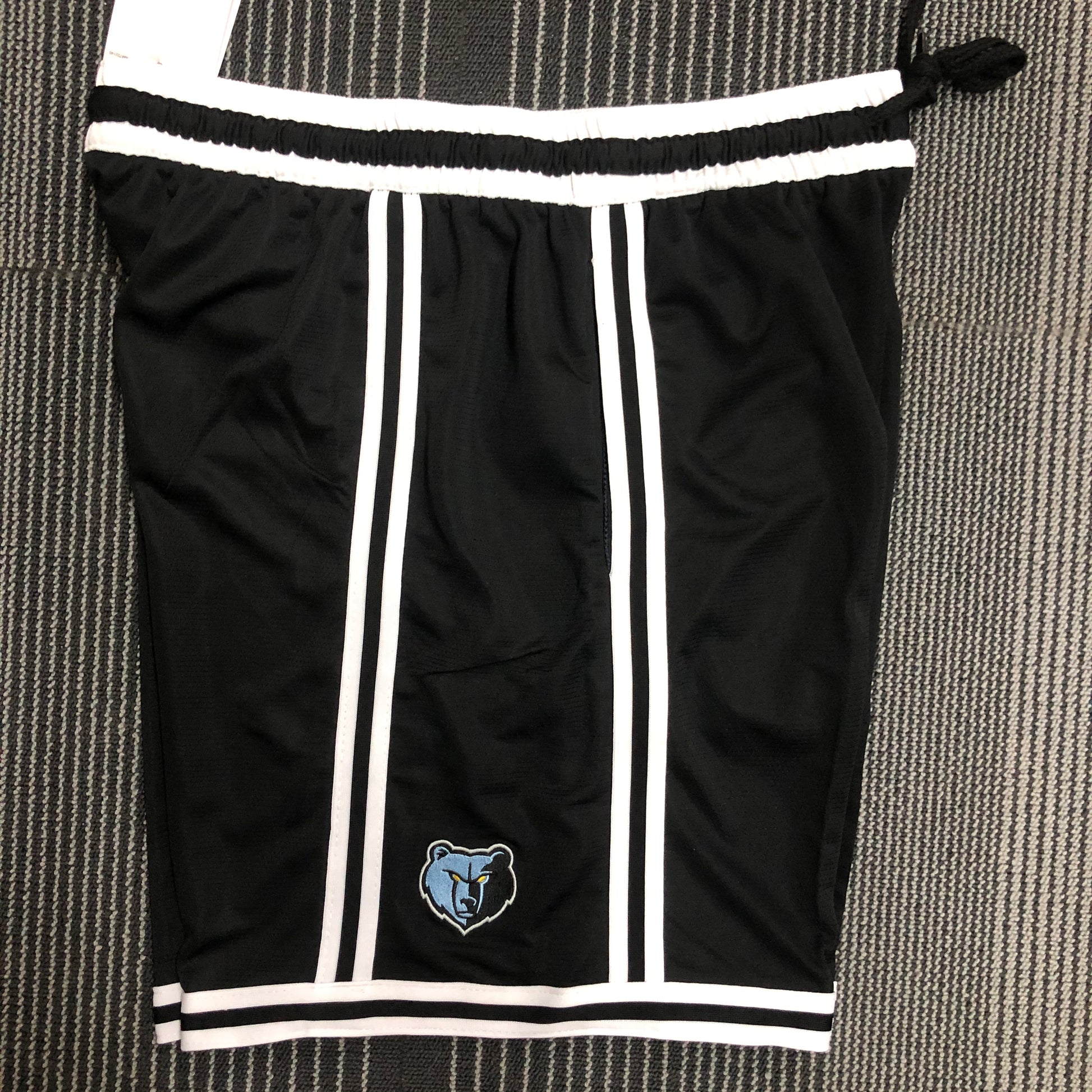 2202 American Shorts: Grizzlies Black Size S-XXL | 短裤 | NBA | 中国供应商