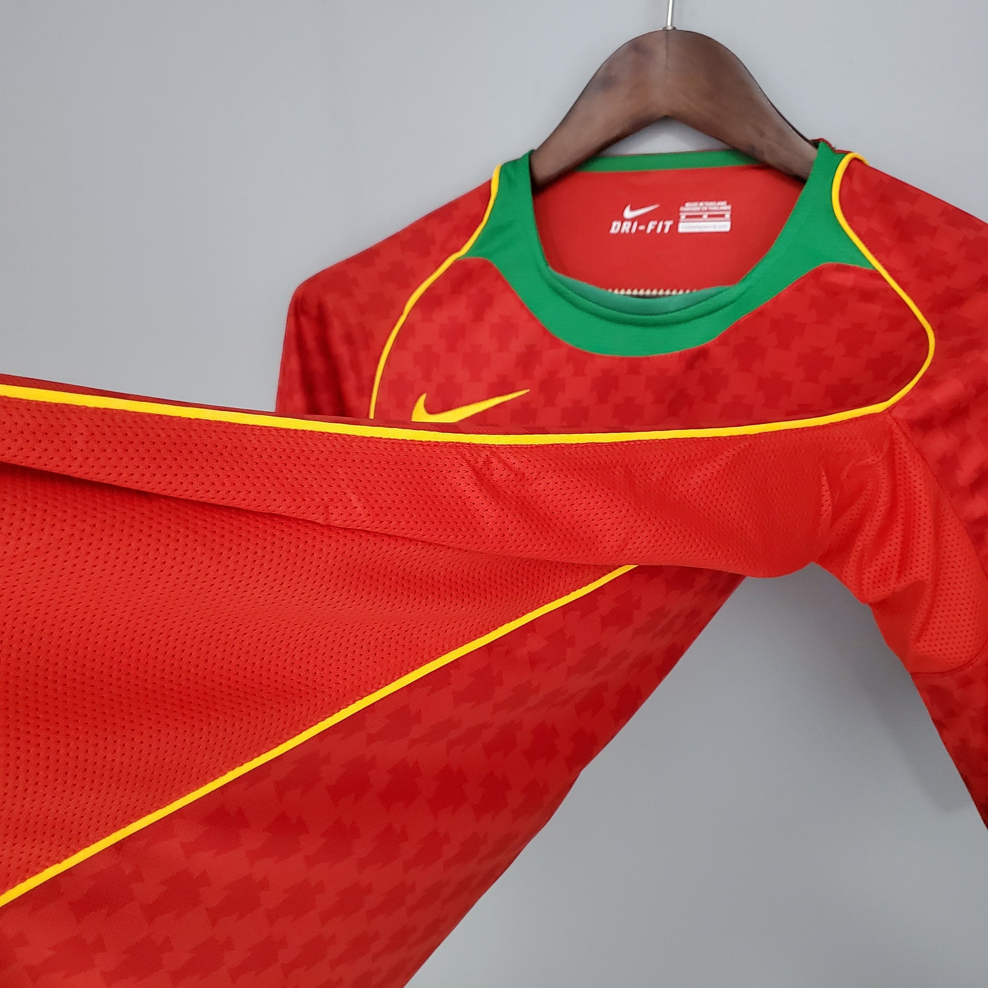 Retro Portugal 2004 home S-XXL | 复古/Retro | R | Betty ali Chinese suppliers