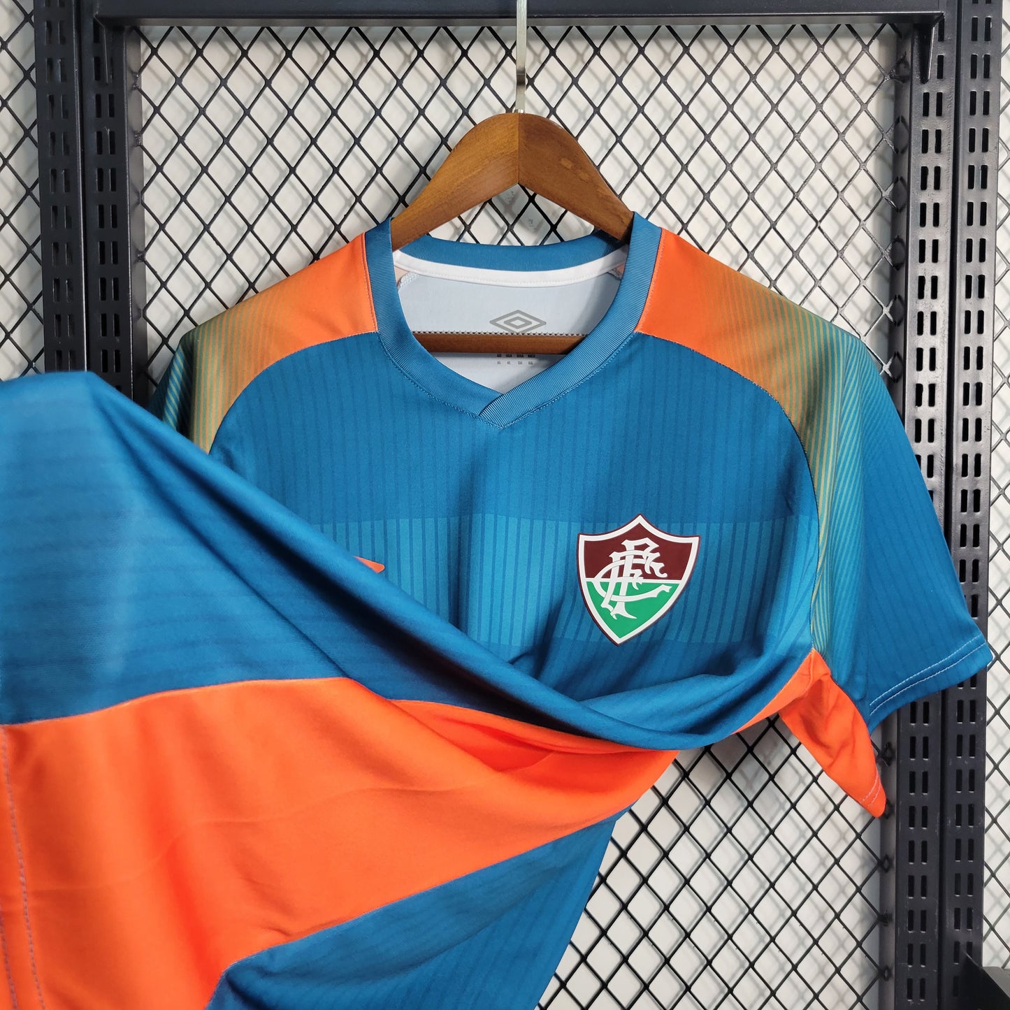 23-24 Fluminense pre match size S-XXL（Men's Fan Edition） | 衬衫 | Betty ali Chinese suppliers