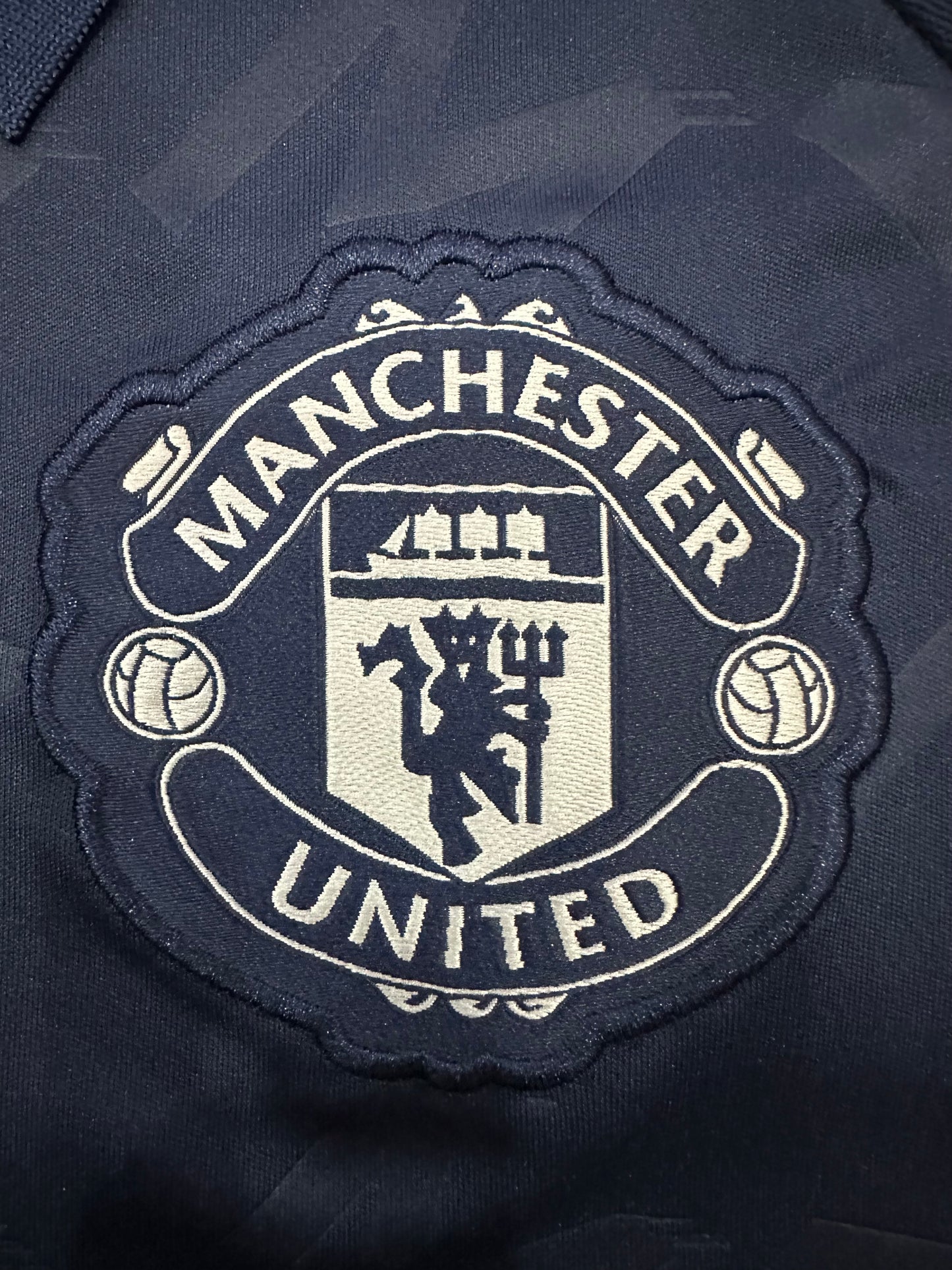 24-25 Manchester United away jersey