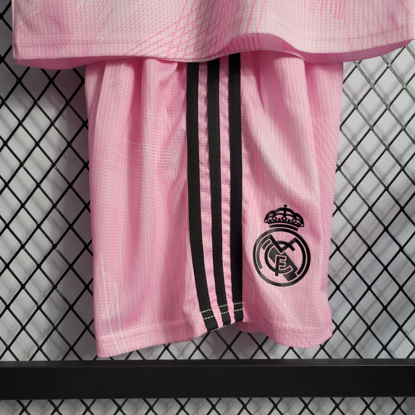 22/23 Kids Real Madrid Pink Y3: 16-28 | 儿童套装 | M2-3 | Betty ali Chinese suppliers