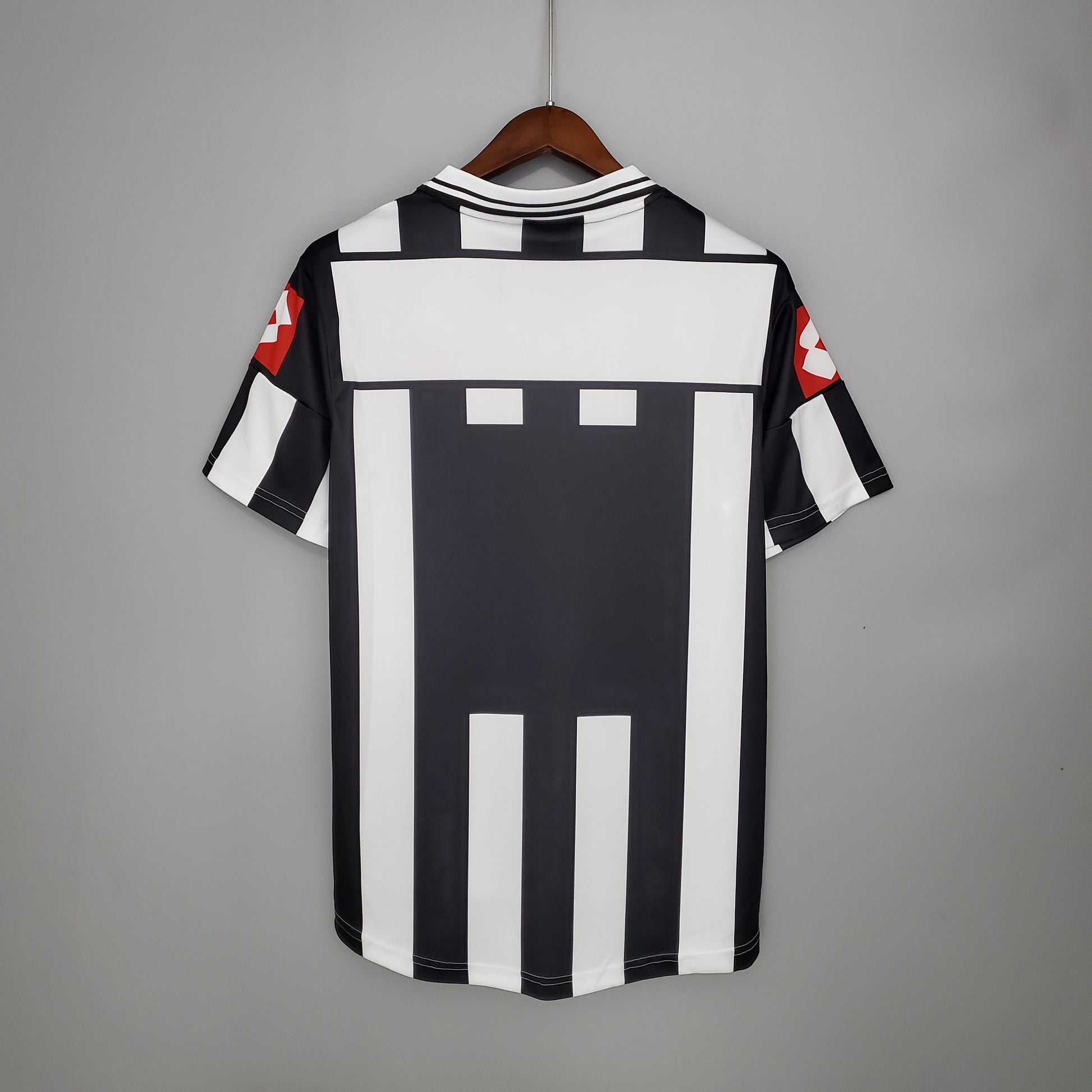 Retro Juventus 01/02 home S-XXL | 复古/Retro | R | Betty ali Chinese suppliers