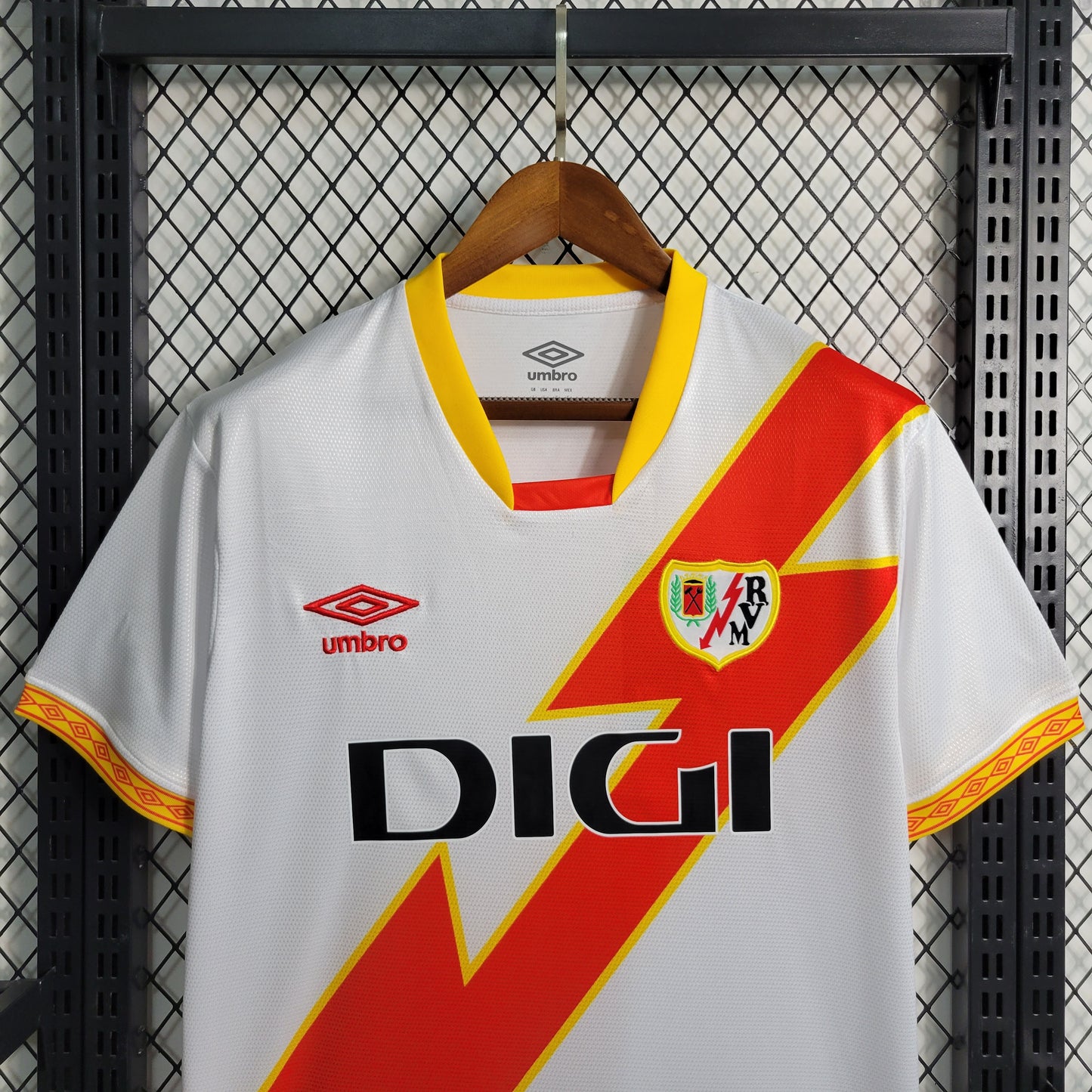 23-24 Rayo Vallecano Home Size S-XXL | 衬衫 | M2-3 | Betty ali Chinese suppliers