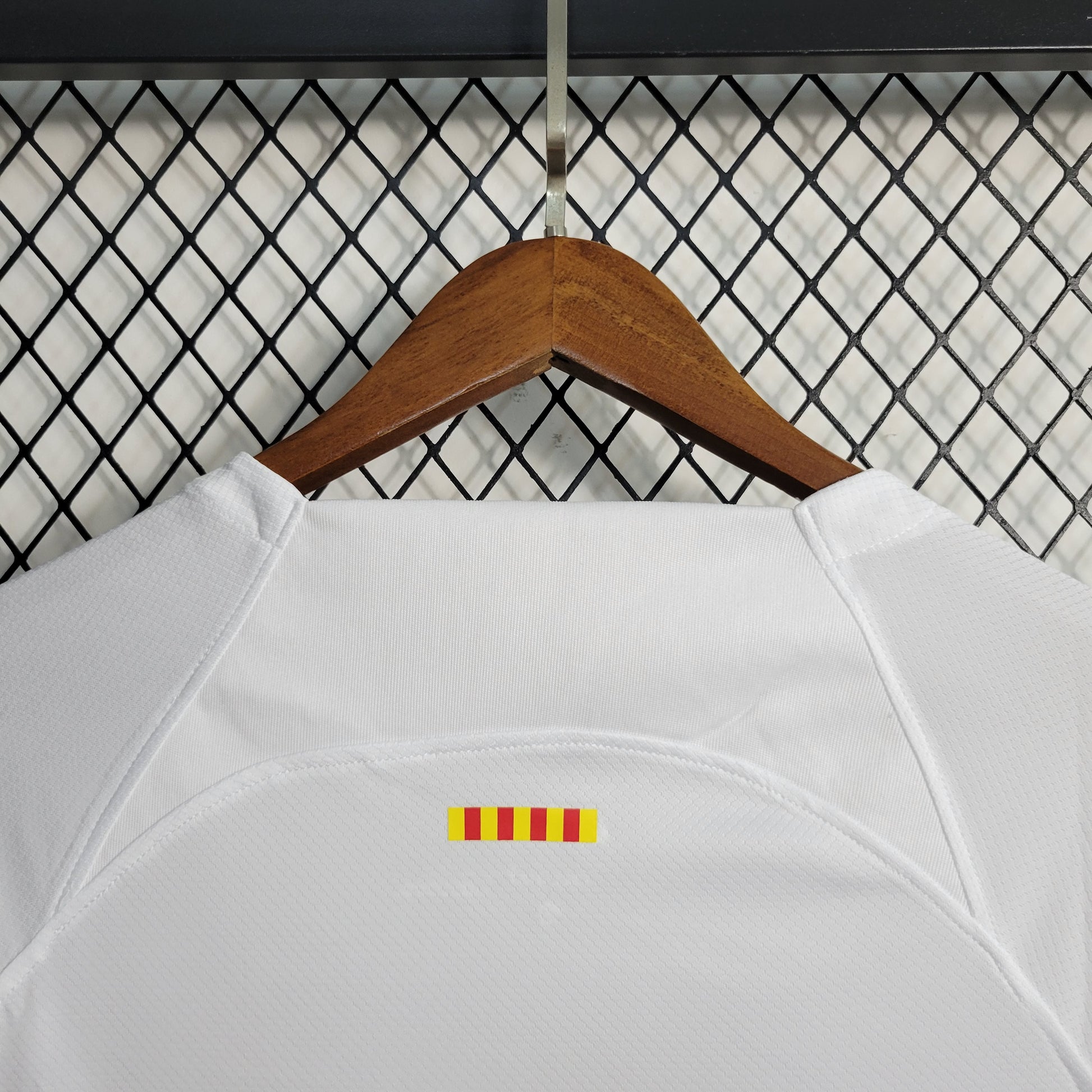 23-24 Barcelona White Away Long Sleeve Size S-XXL | 复古/Retro | B3 | Betty ali Chinese suppliers