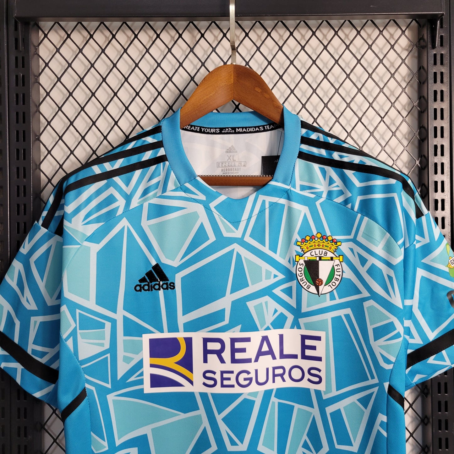 23-24 Blue Burgos goalie size S-2XL（Men's Fan Edition） | 衬衫 | M2-3 | Betty ali Chinese suppliers