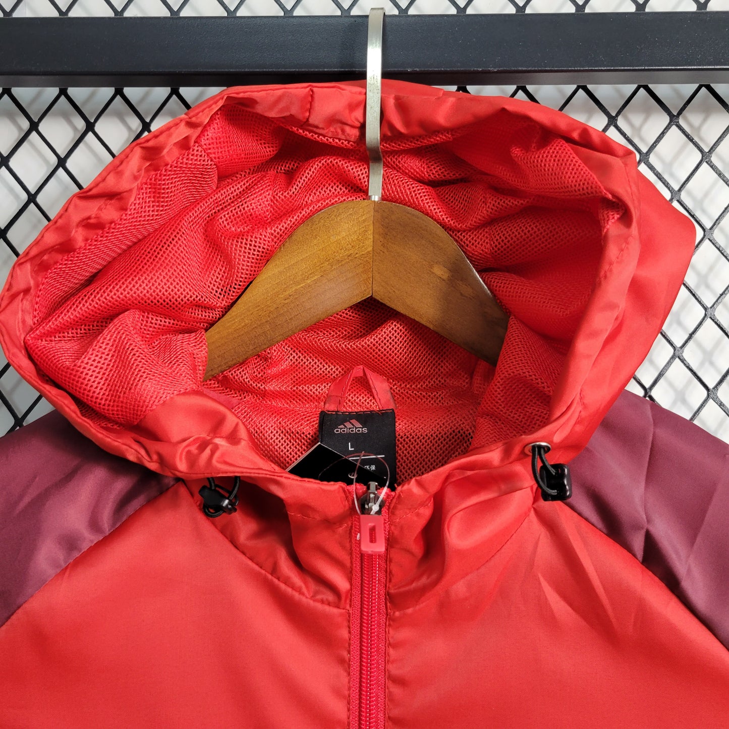 23-24 Windbreaker Spanish Red Size S-XXL | B3, M2-3 | 中国供应商