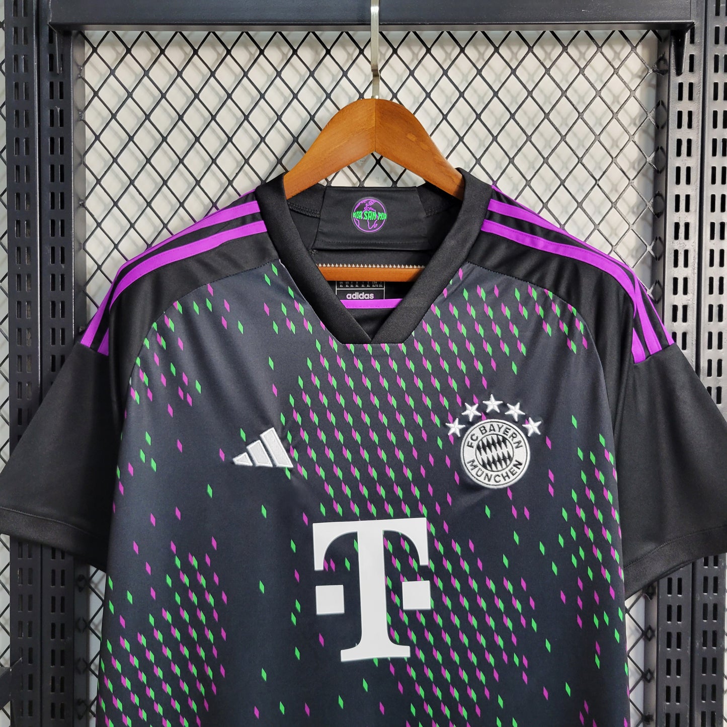 23-24 Bayern Munich away size S-4XL（Men's Fan Edition） | 衬衫 | M2-5 | Betty ali Chinese suppliers