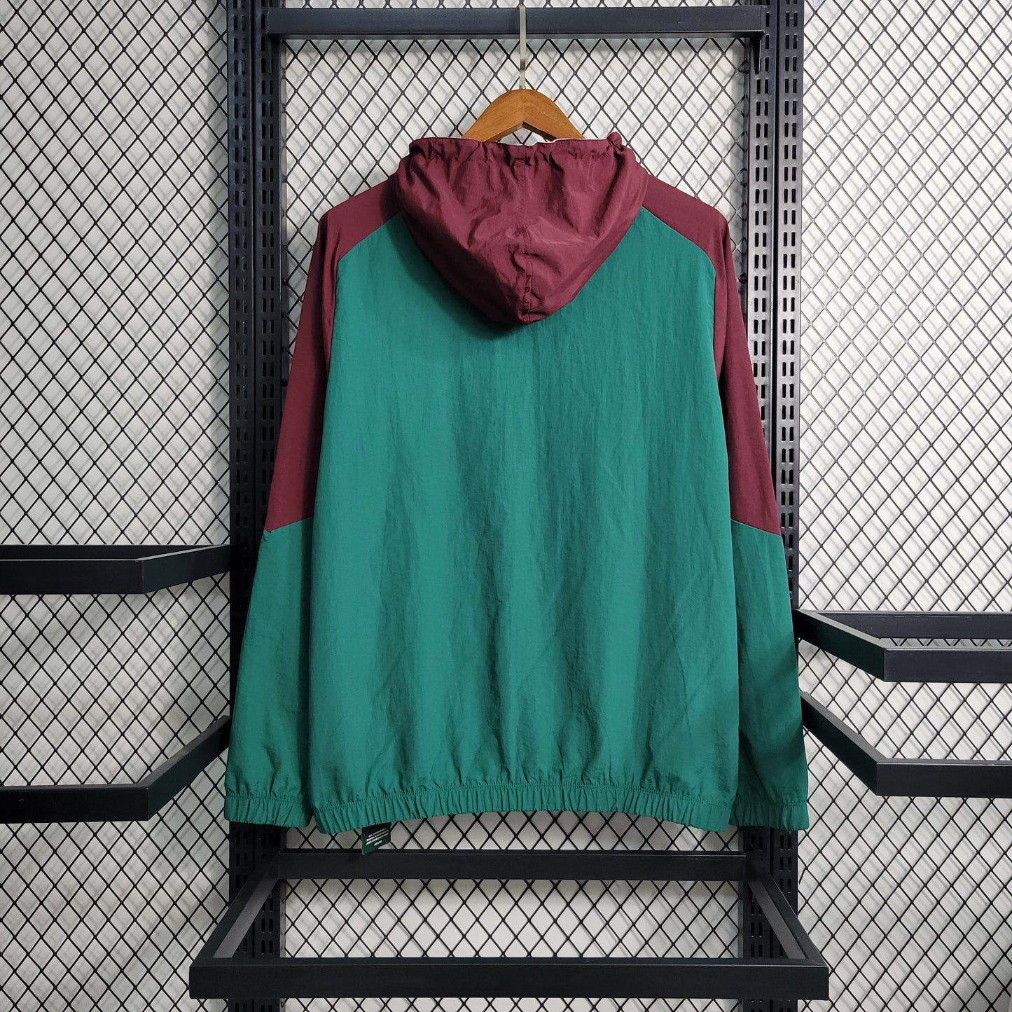 23-24 Windbreaker Fluminense Size S-XXL | 风衣 | B3, M1-1 | Betty ali Chinese suppliers