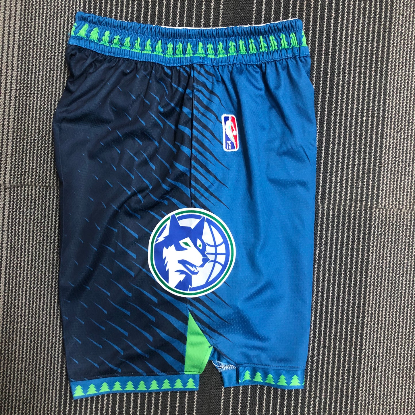 22 season Timberwolves city version shorts Size S-XXL | 短裤 | NBA | 中国供应商