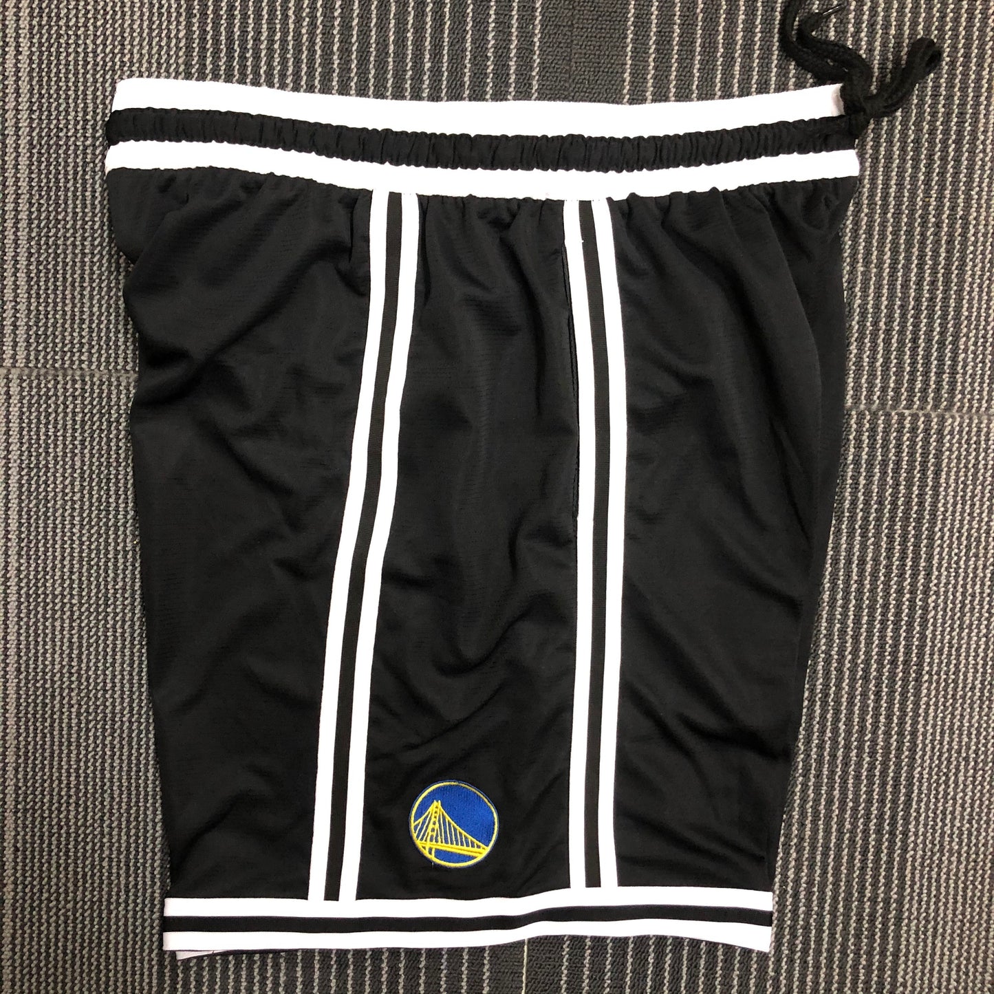 2202 American Training Shorts: Warriors Black Size S-XXL | 短裤 | NBA | 中国供应商