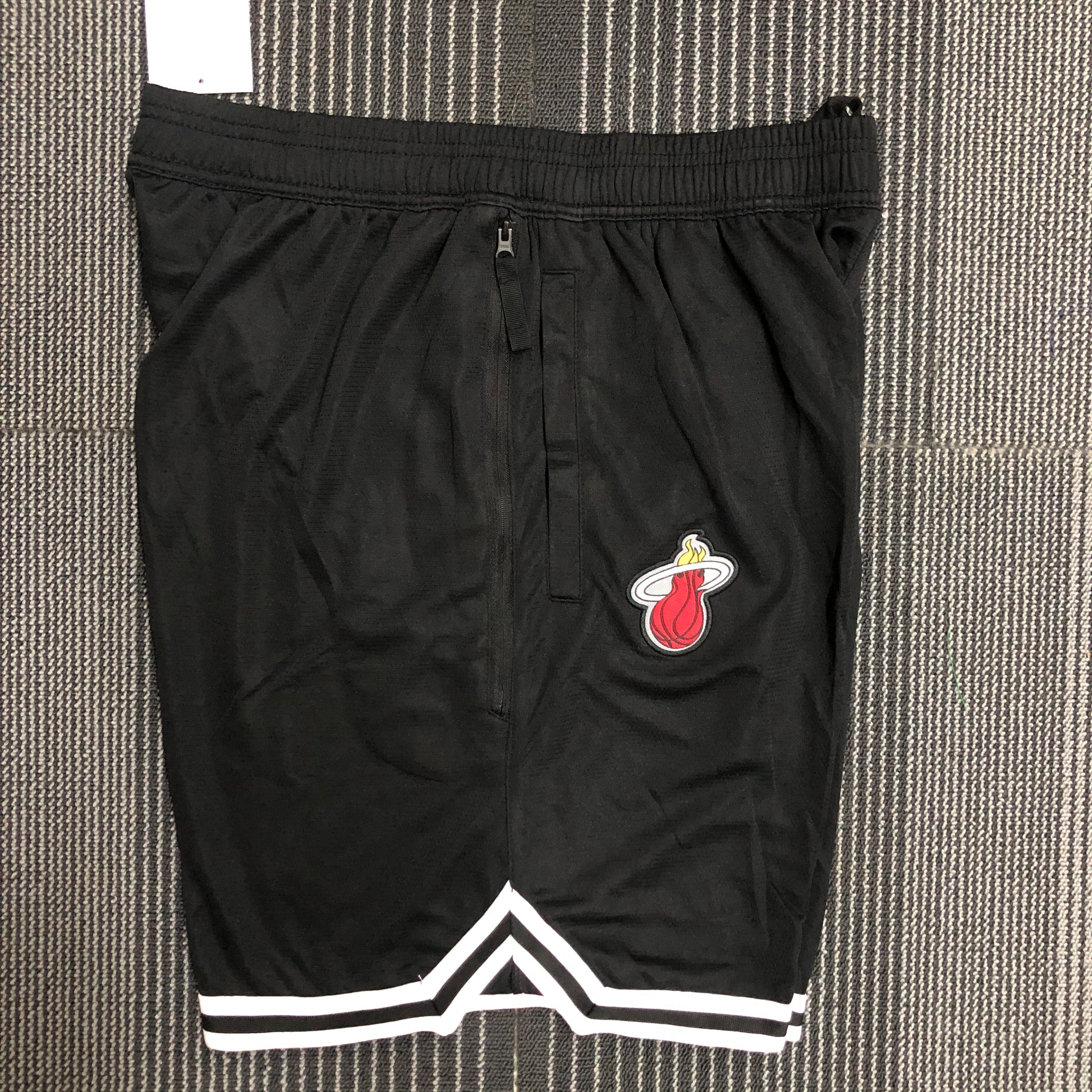 2201 American Shorts: Heat Size S-XXL | 短裤 | NBA | 中国供应商