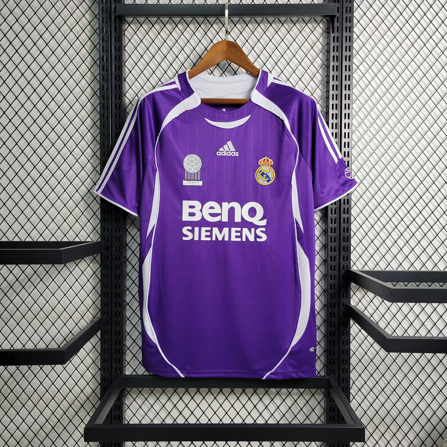 Retro 06 Real Madrid Purple Size S-XXL（Retro） | 复古/Retro | M2-3, R | Betty ali Chinese suppliers