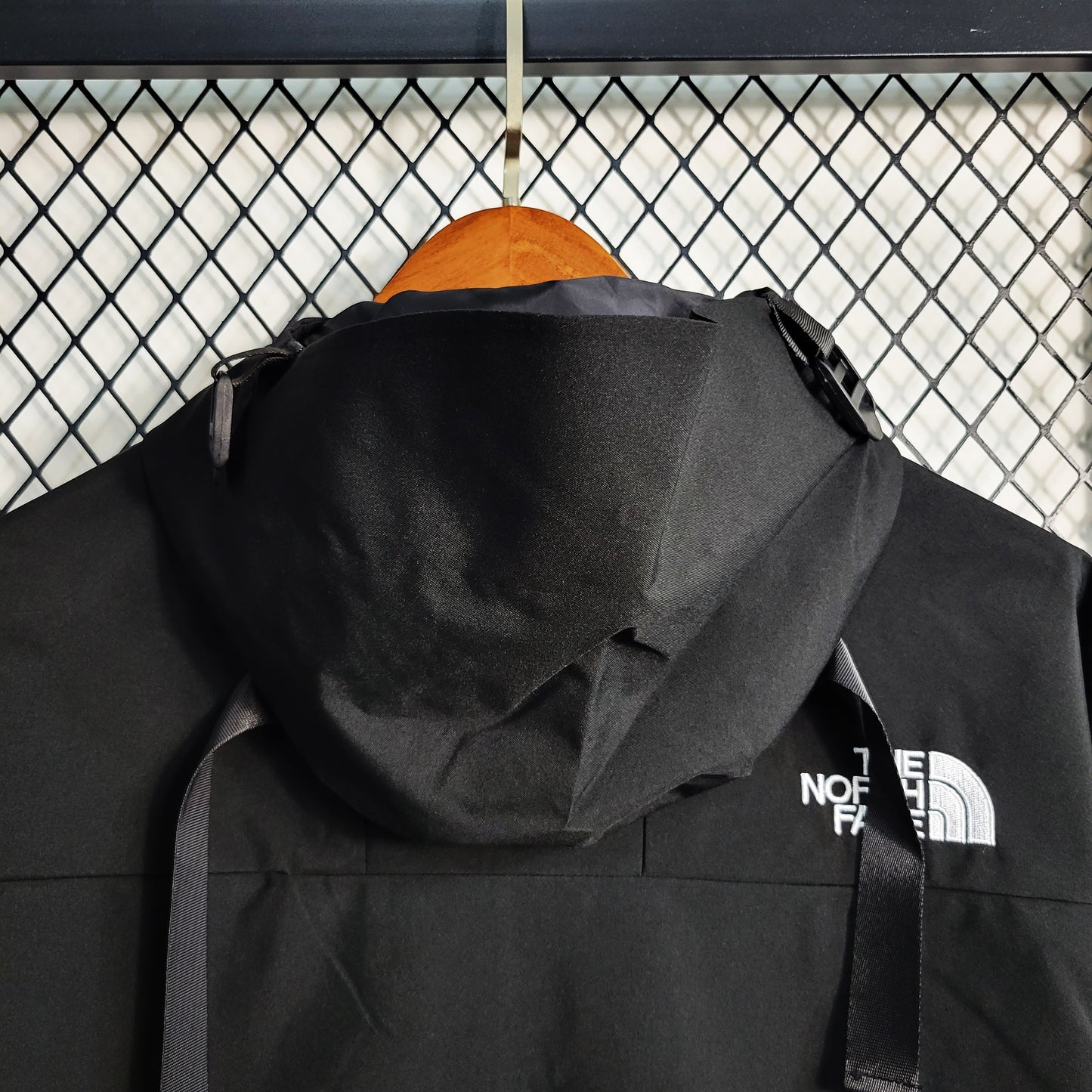 Windbreaker Jacket Balenciaga Black Size M-3XL | 风衣 | B3 | Betty ali Chinese suppliers