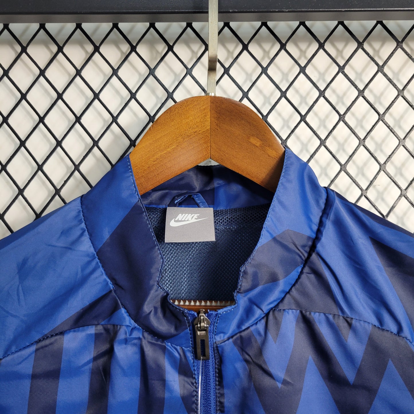 23-24 Windbreaker Hot Sting Blue Size S-XXL | 风衣 | W4-1 | Betty ali Chinese suppliers