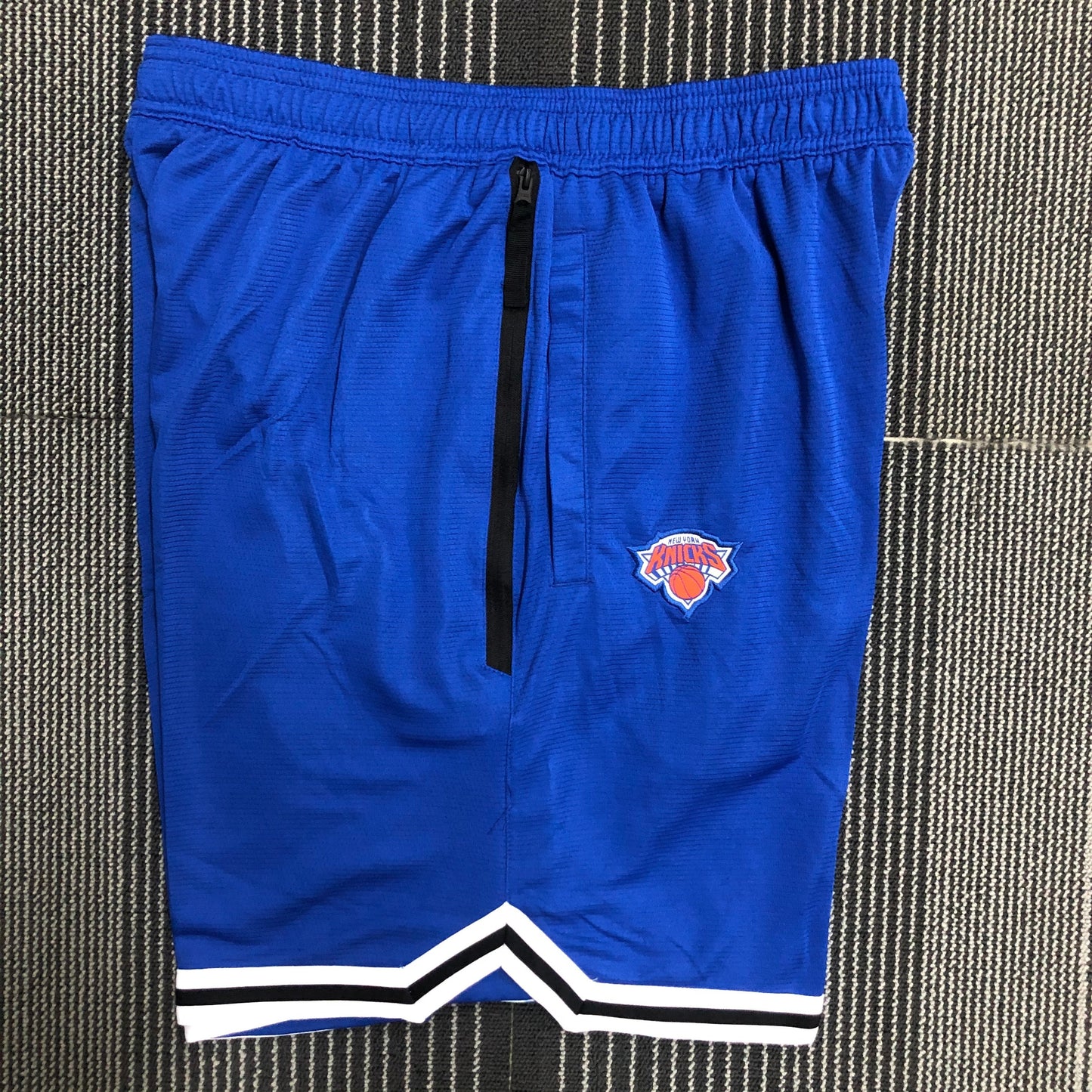 2201 American Shorts: Knicks Size S-XXL | 短裤 | NBA | 中国供应商