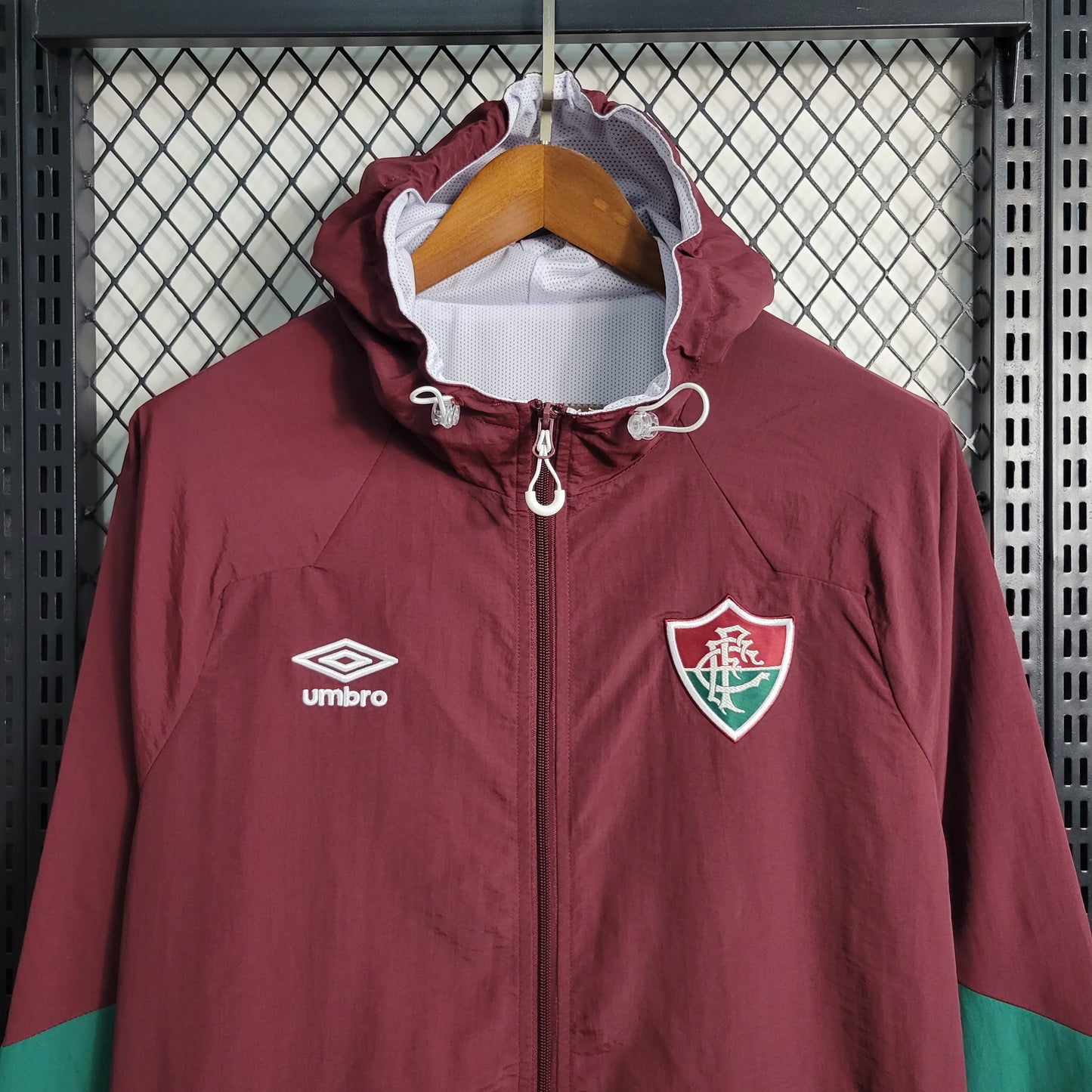 23-24 Windbreaker Fluminense Size S-XXL | 风衣 | B3, M1-1 | Betty ali Chinese suppliers