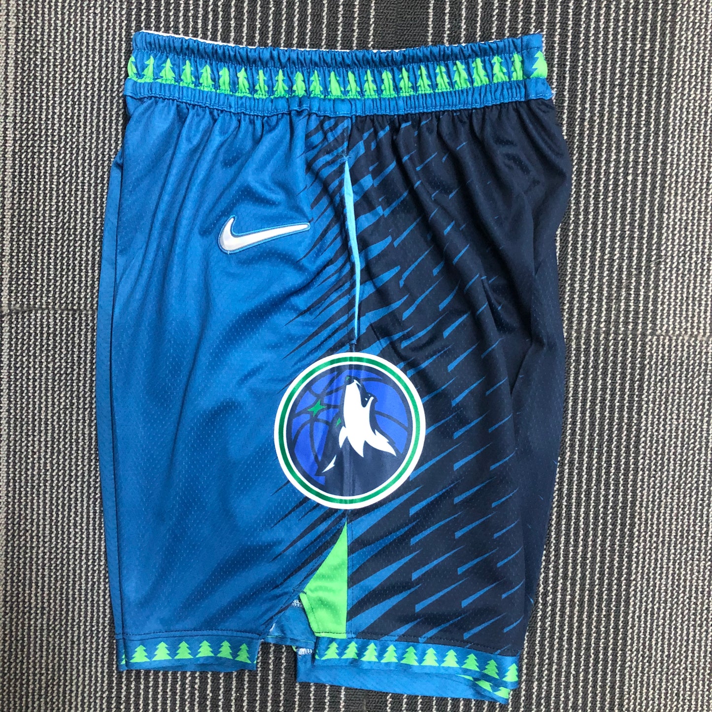 22 season Timberwolves city version shorts Size S-XXL | 短裤 | NBA | 中国供应商