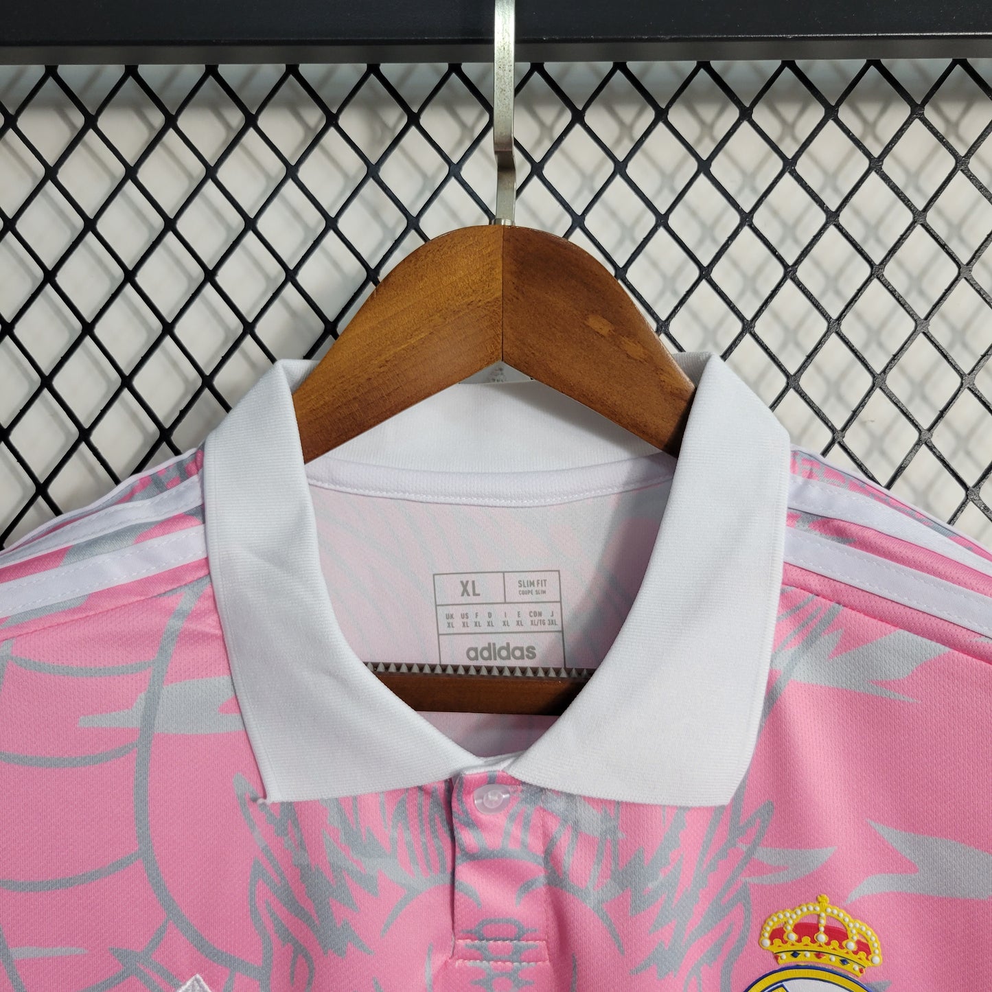 23-24 Real Madrid Dragon Pink Size S-XXL（Men's Fan Edition） | 衬衫 | M2-3 | Betty ali Chinese suppliers