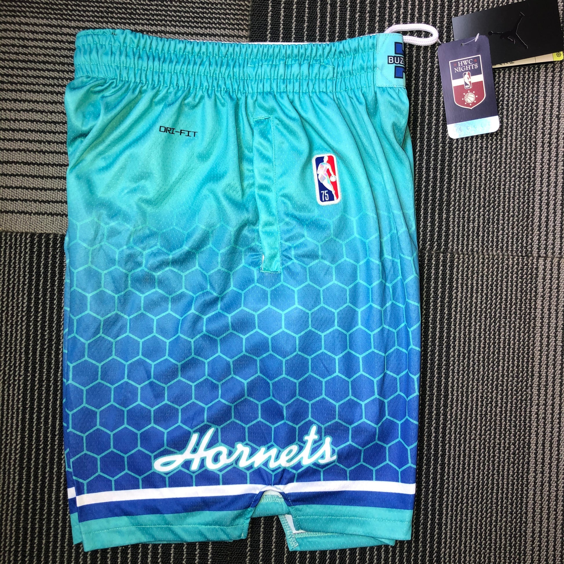 Season 22 Hornets City Edition Shorts Size S-XXL | 短裤 | NBA | 中国供应商