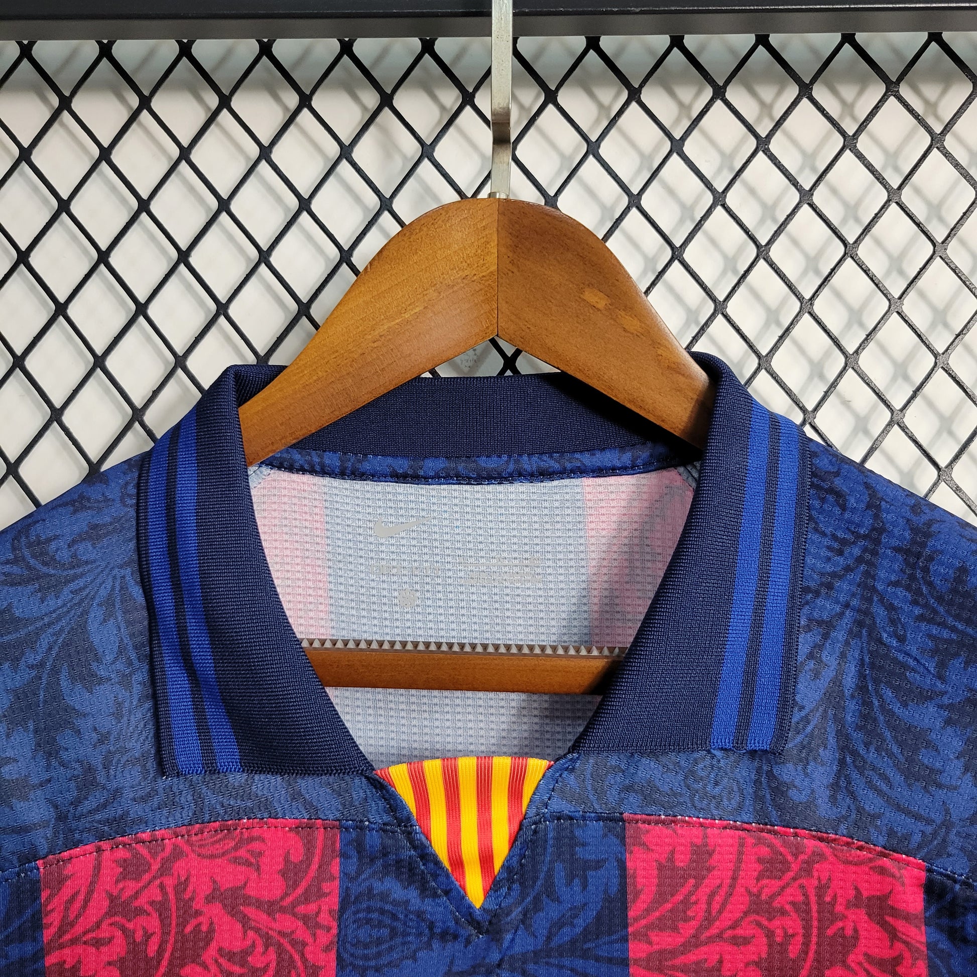 23-24 Barcelona Training Jersey Size S-XXL（Men's Fan Edition） | 衬衫 | M2-3 | Betty ali Chinese suppliers