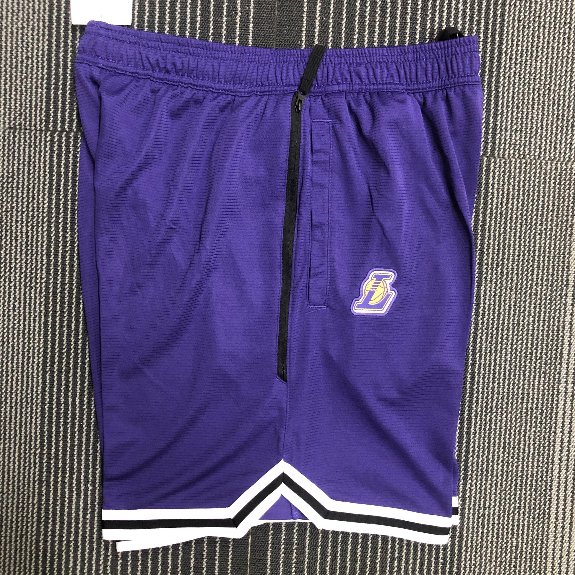 2201 American Shorts: Lakers Size S-XXL | 短裤 | NBA | 中国供应商