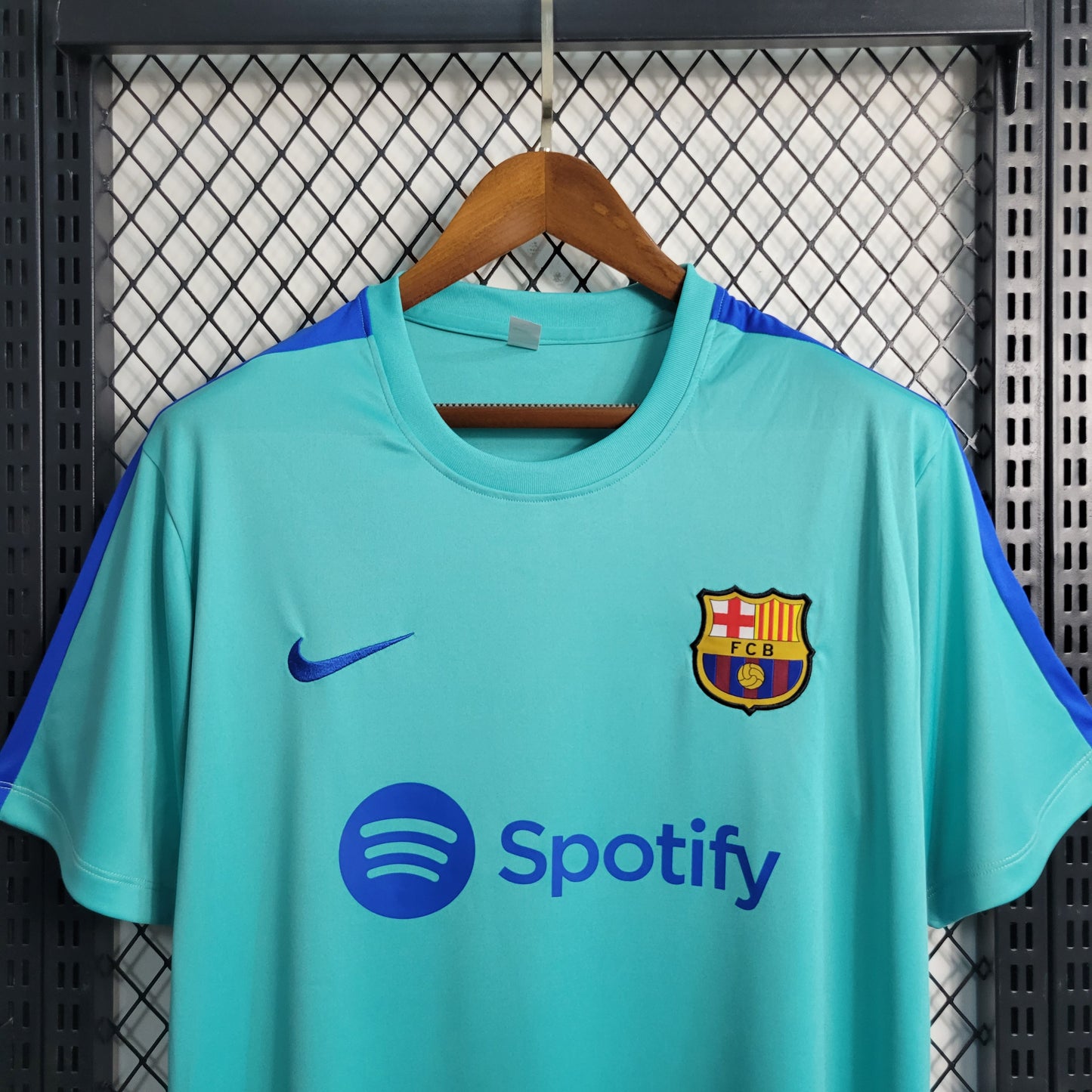 23-24 Barcelona Training Suit Size S-XXL(fan version) | 衬衫 | M2-3 | Betty ali Chinese suppliers