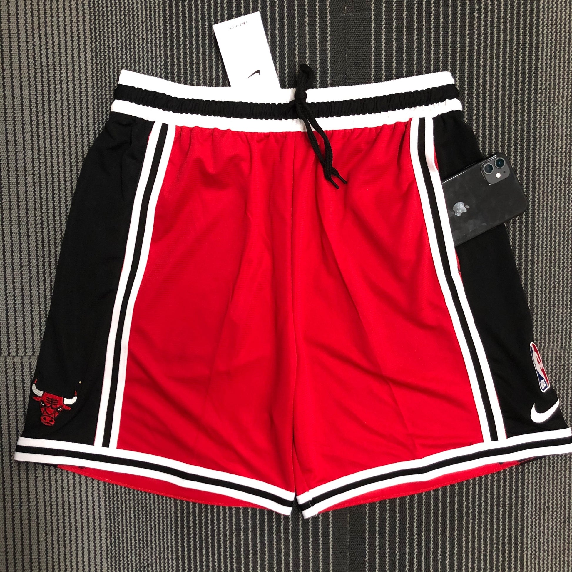 2202 American Training Shorts: Bulls Red Size S-XXL | 短裤 | NBA | 中国供应商