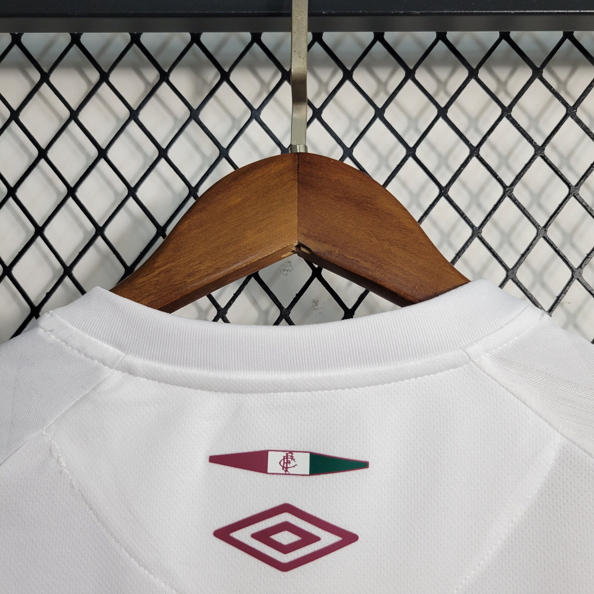 23-24 Women's Fluminense away size S-XXL（Ladies' Fan Version） | 衬衫 | M1-1 | Betty ali Chinese suppliers