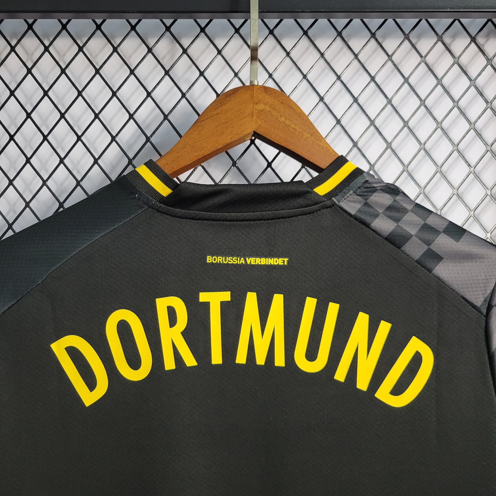 22/23 DVD Dortmund away size S-4XL（Men's Fan Edition） | 衬衫 | M2-5 | Betty ali Chinese suppliers