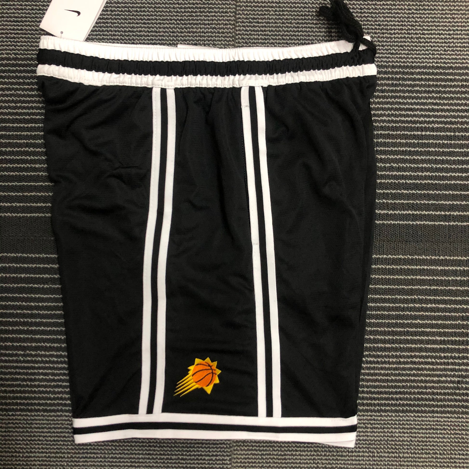 2202 American Shorts: Sun Black Size S-XXL | 短裤 | NBA | 中国供应商