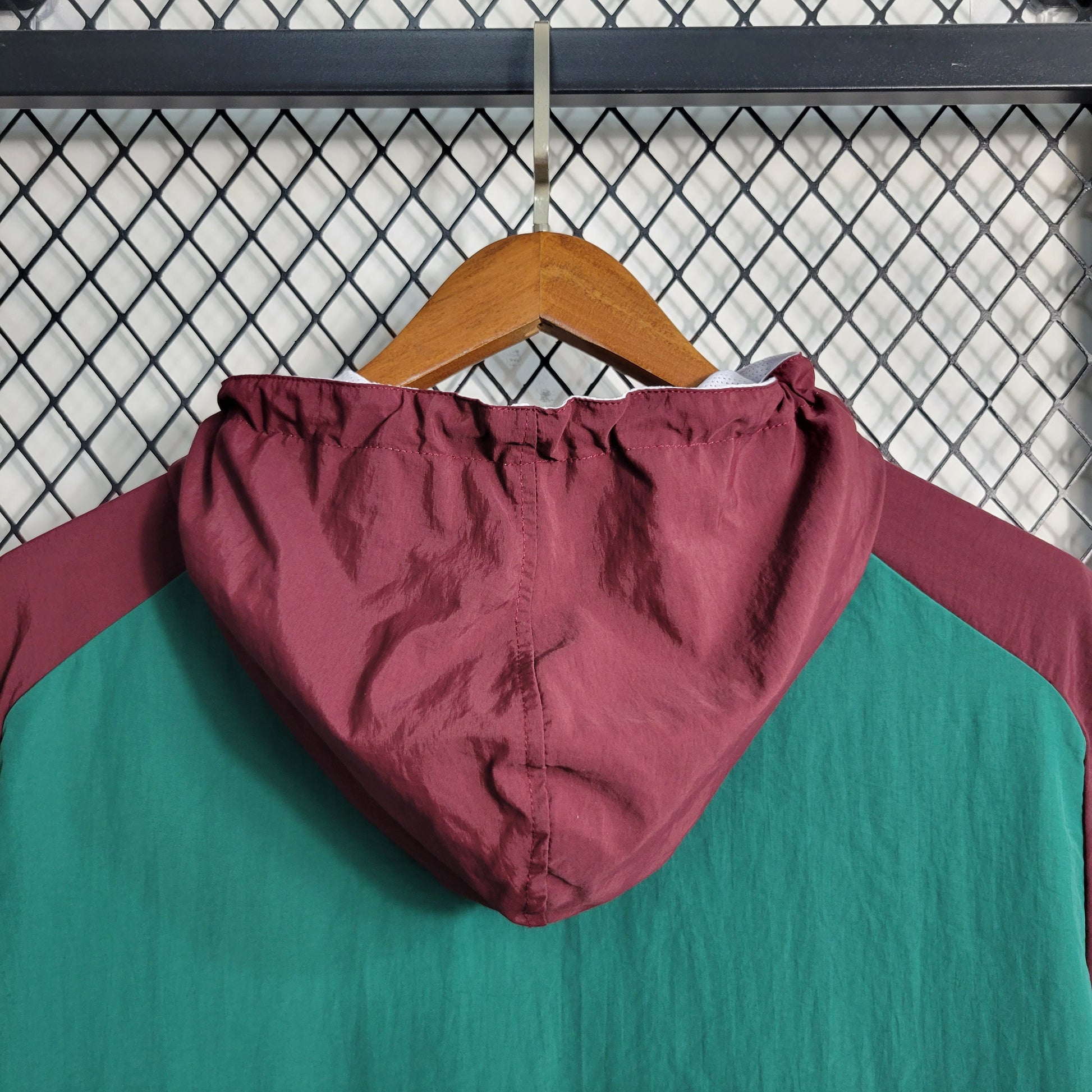 23-24 Windbreaker Fluminense Size S-XXL | 风衣 | B3, M1-1 | Betty ali Chinese suppliers