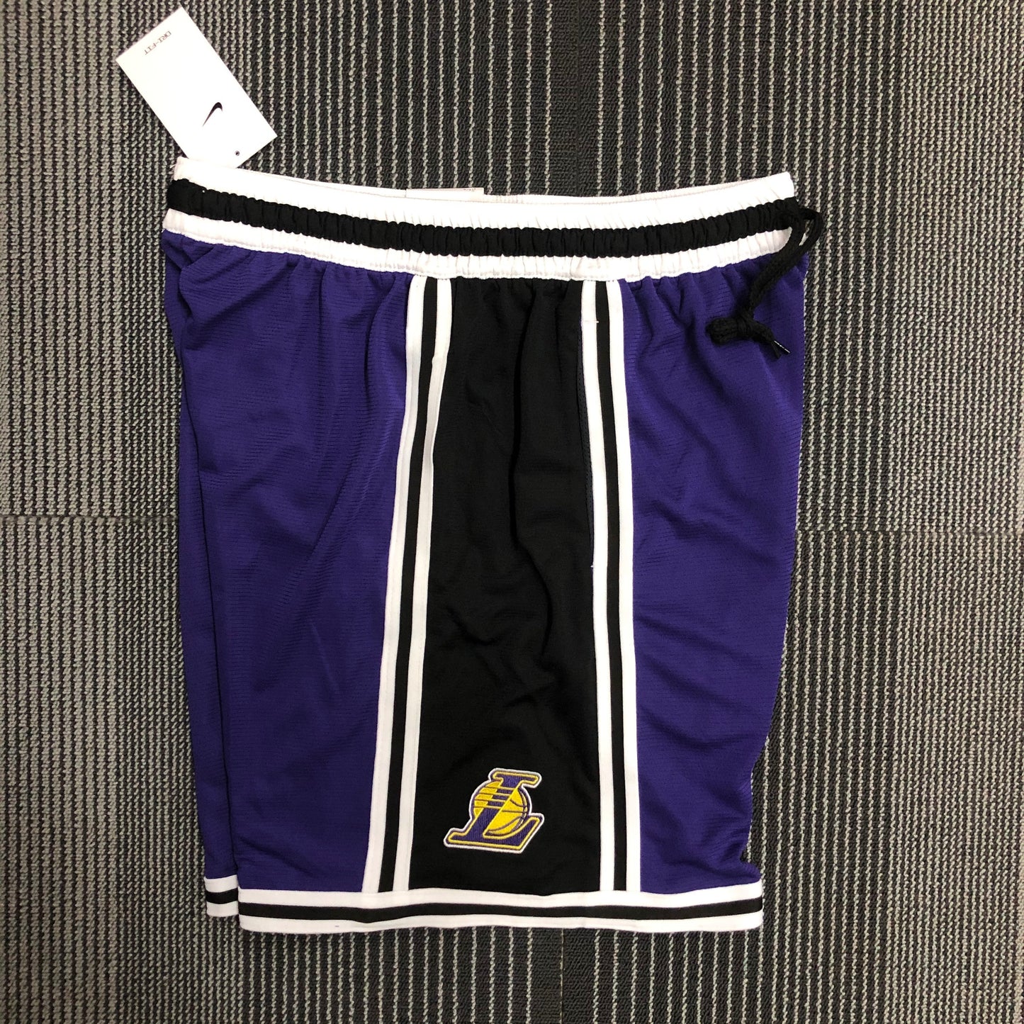 2202 American Training Shorts: Lakers Size S-XXL