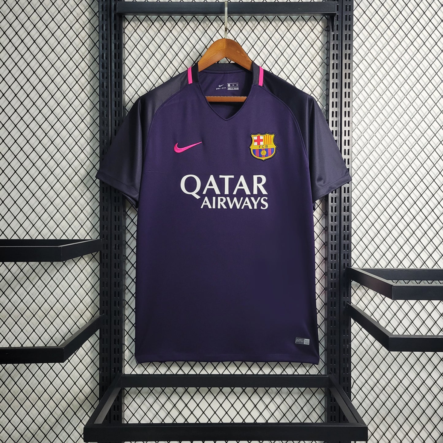 Retro 16-17 Barcelona away size S-XXL | 衬衫 | M2-3 | Betty ali Chinese suppliers