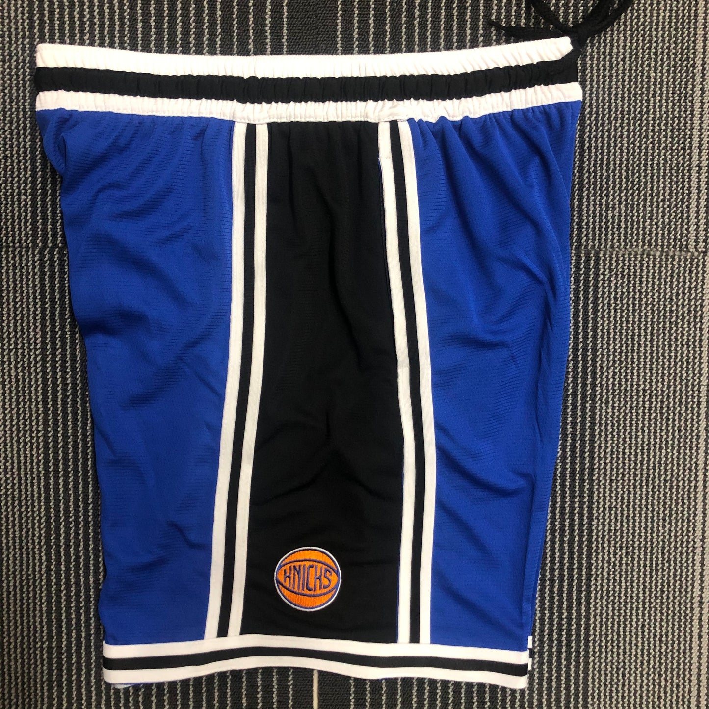 2202 American Training Shorts: Knicks Size S-XXL | 短裤 | NBA | 中国供应商