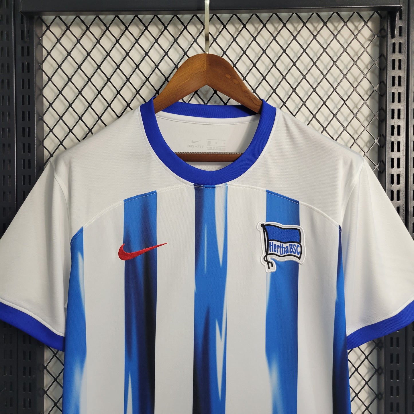 23-24 Hertha Blue White Size S-XXL(fan version) | 衬衫 | M2-5 | Betty ali Chinese suppliers