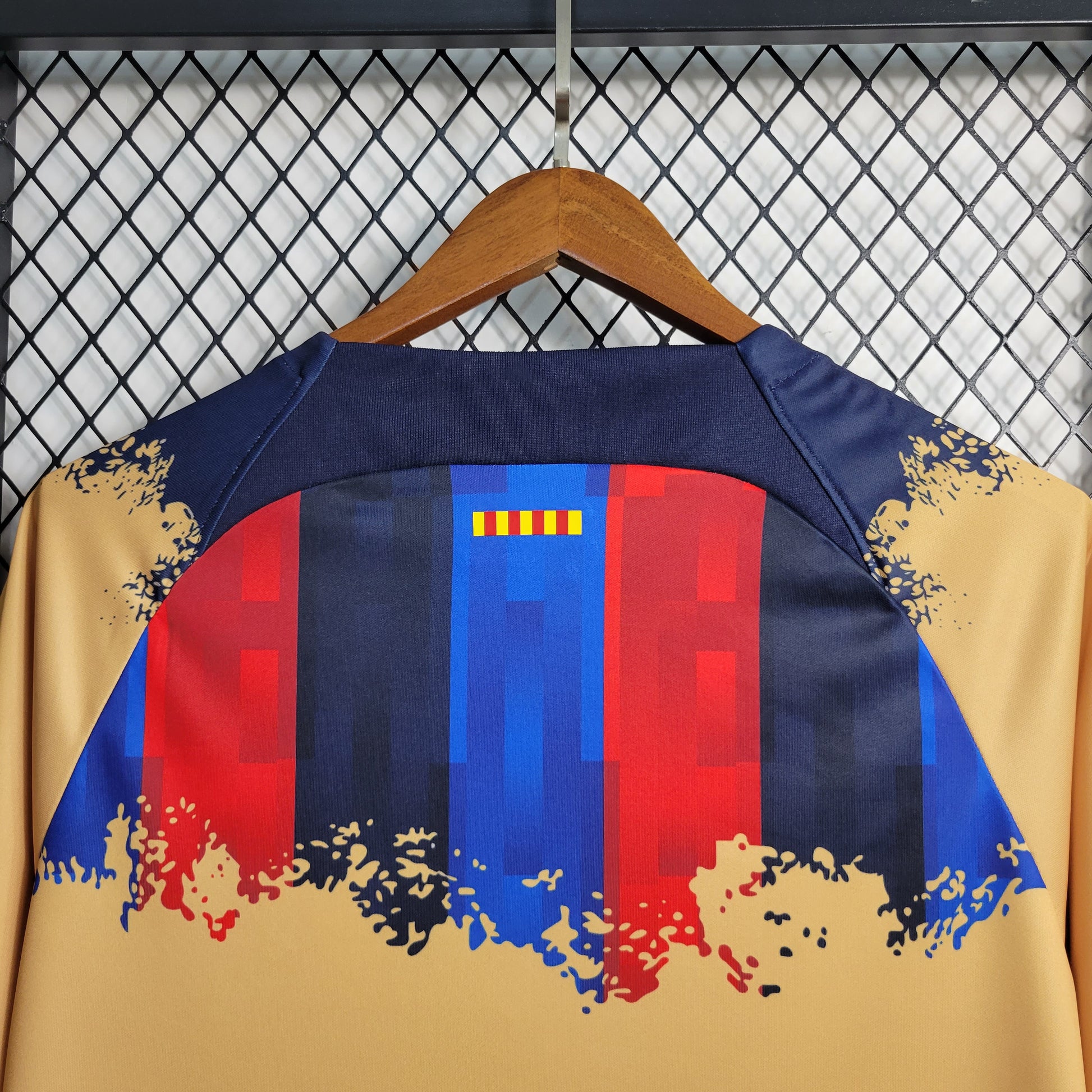 23-24 Barcelona Yellow Training Jersey Size S-XXL（Men's Fan Edition） | 衬衫 | M2-3 | Betty ali Chinese suppliers