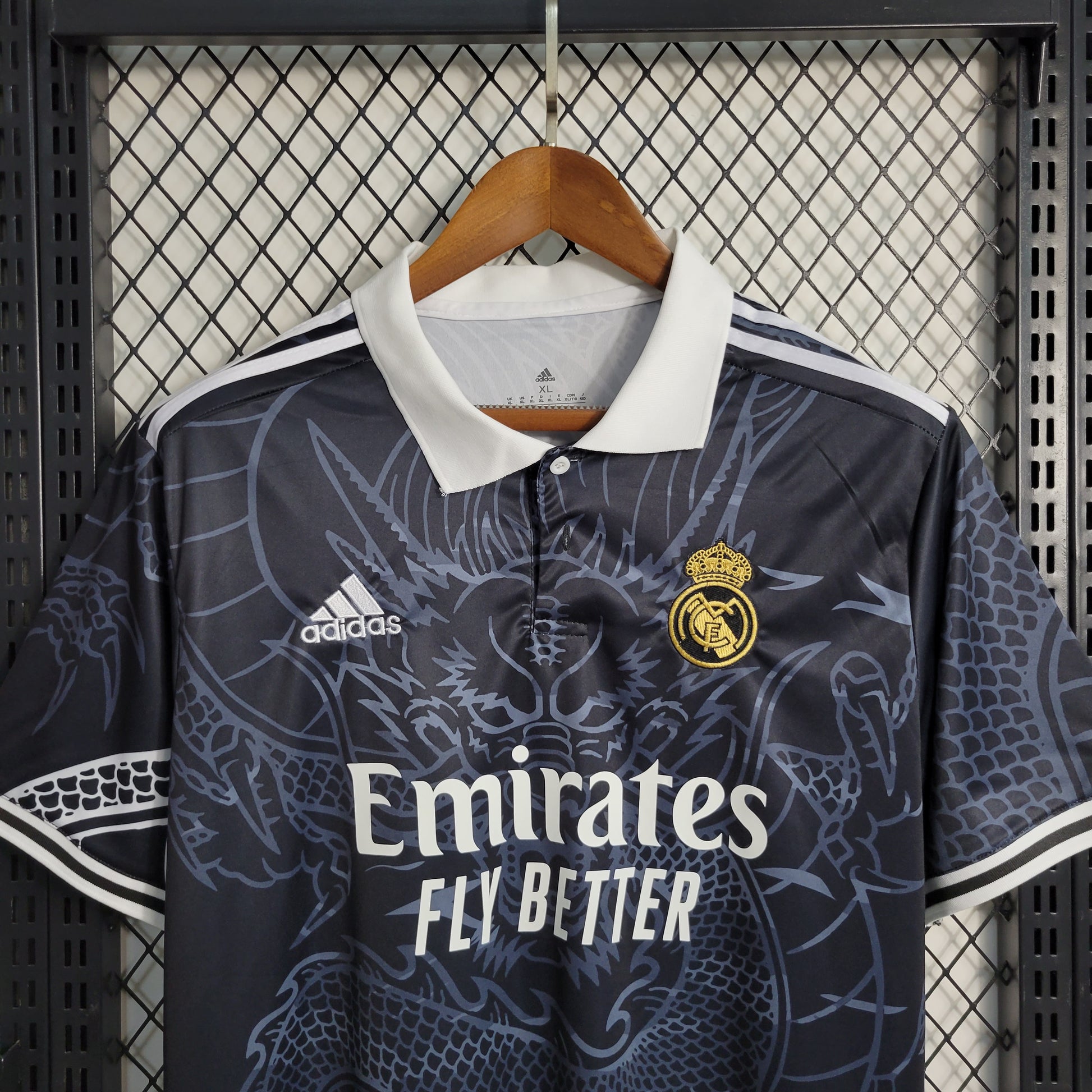 23-24 Real Madrid Black Dragon Special Edition Size S-XXL（Men's Fan Edition） | 衬衫 | M2-3 | Betty ali Chinese suppliers