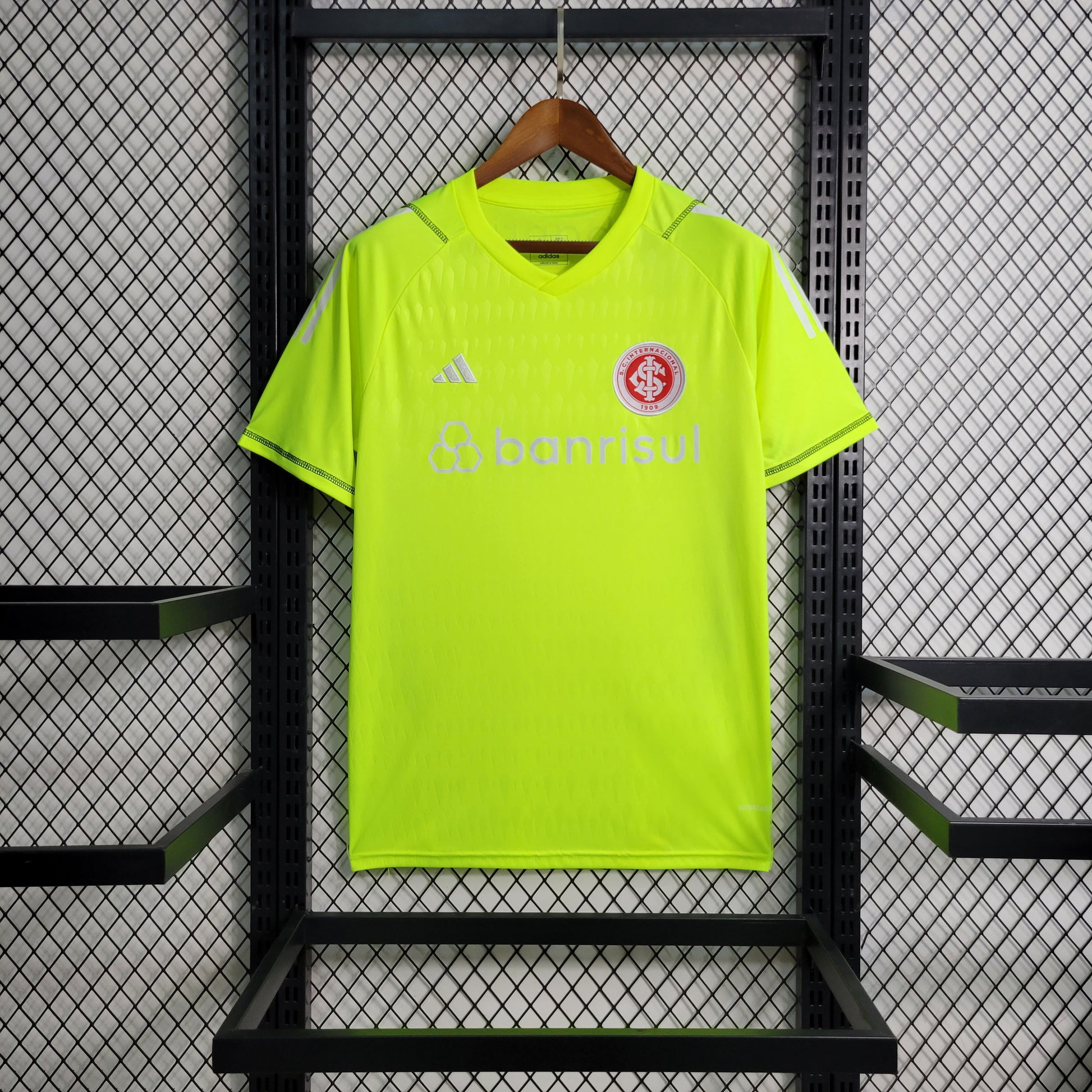 23-24 Internacional Goalkeeper Fluorescent Green Size S-XXL | 衬衫 | M1-1 | Betty ali Chinese suppliers