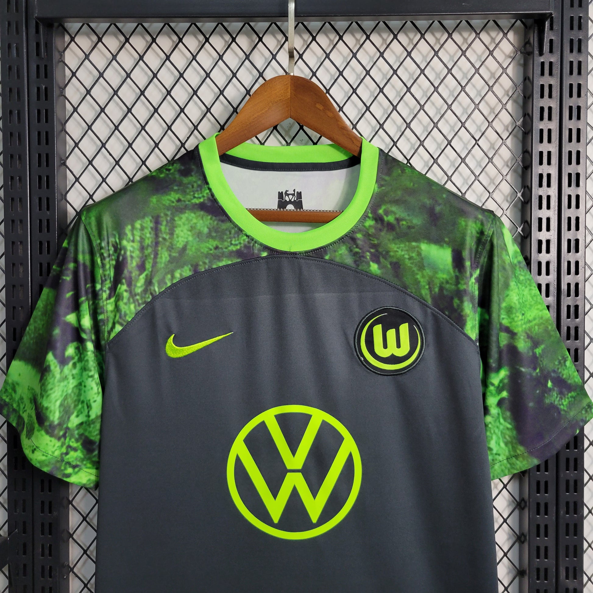 23-24 Wolfsburg away S-XXL（Men's Fan Edition） | 衬衫 | M2-5 | Betty ali Chinese suppliers