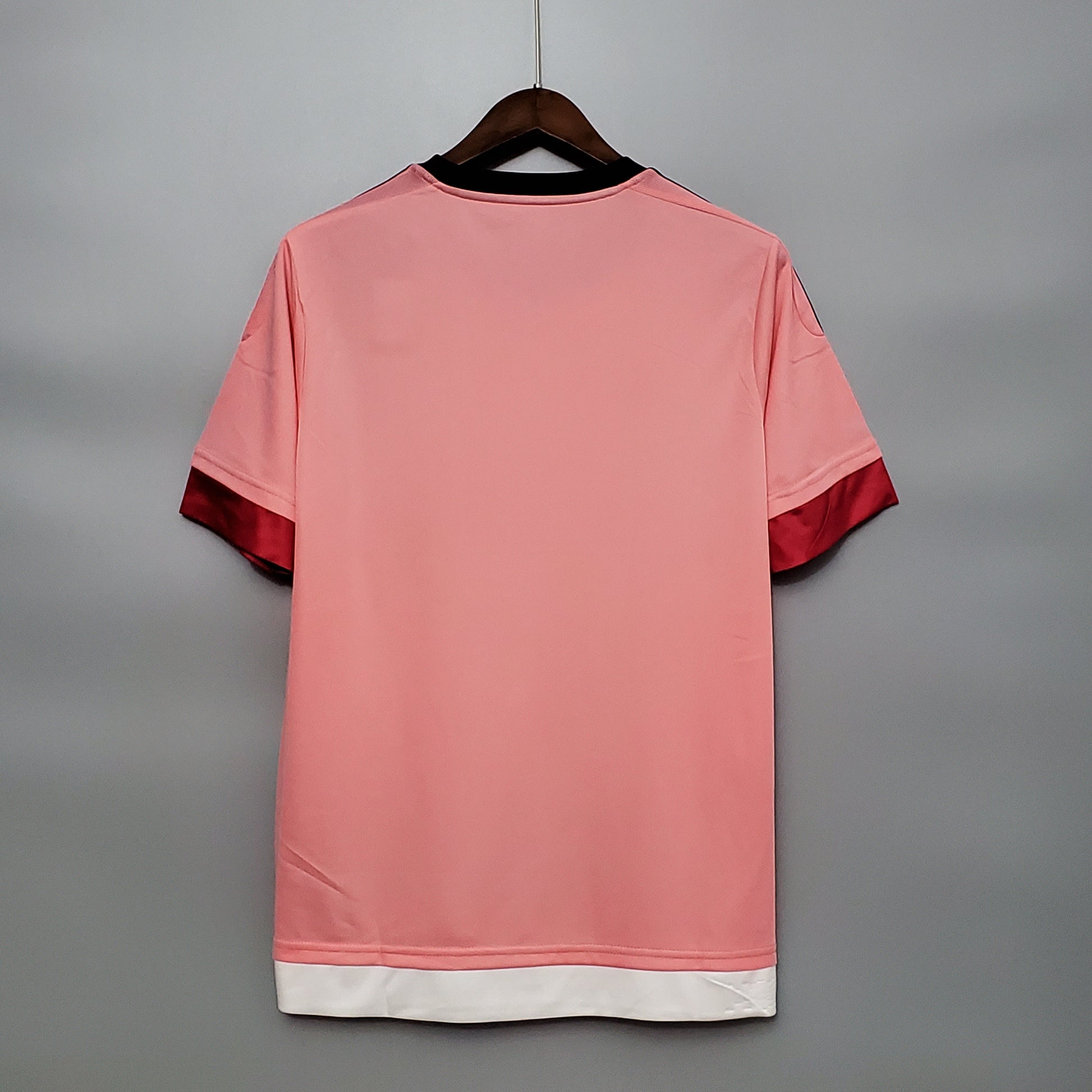 Retro 15/16 juventus away pink S-XXL（Retro） | 复古/Retro | R | Betty ali Chinese suppliers