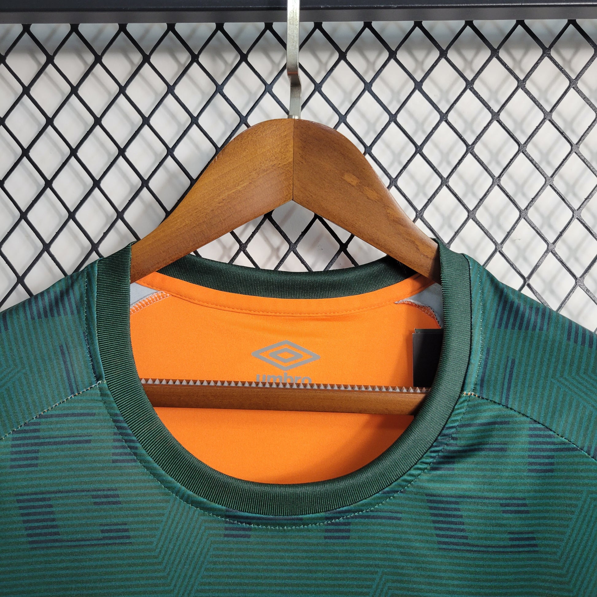 23-24 Fluminense orange training suit size S-XXL（Men's Fan Edition） | 衬衫 | M1-1 | Betty ali Chinese suppliers