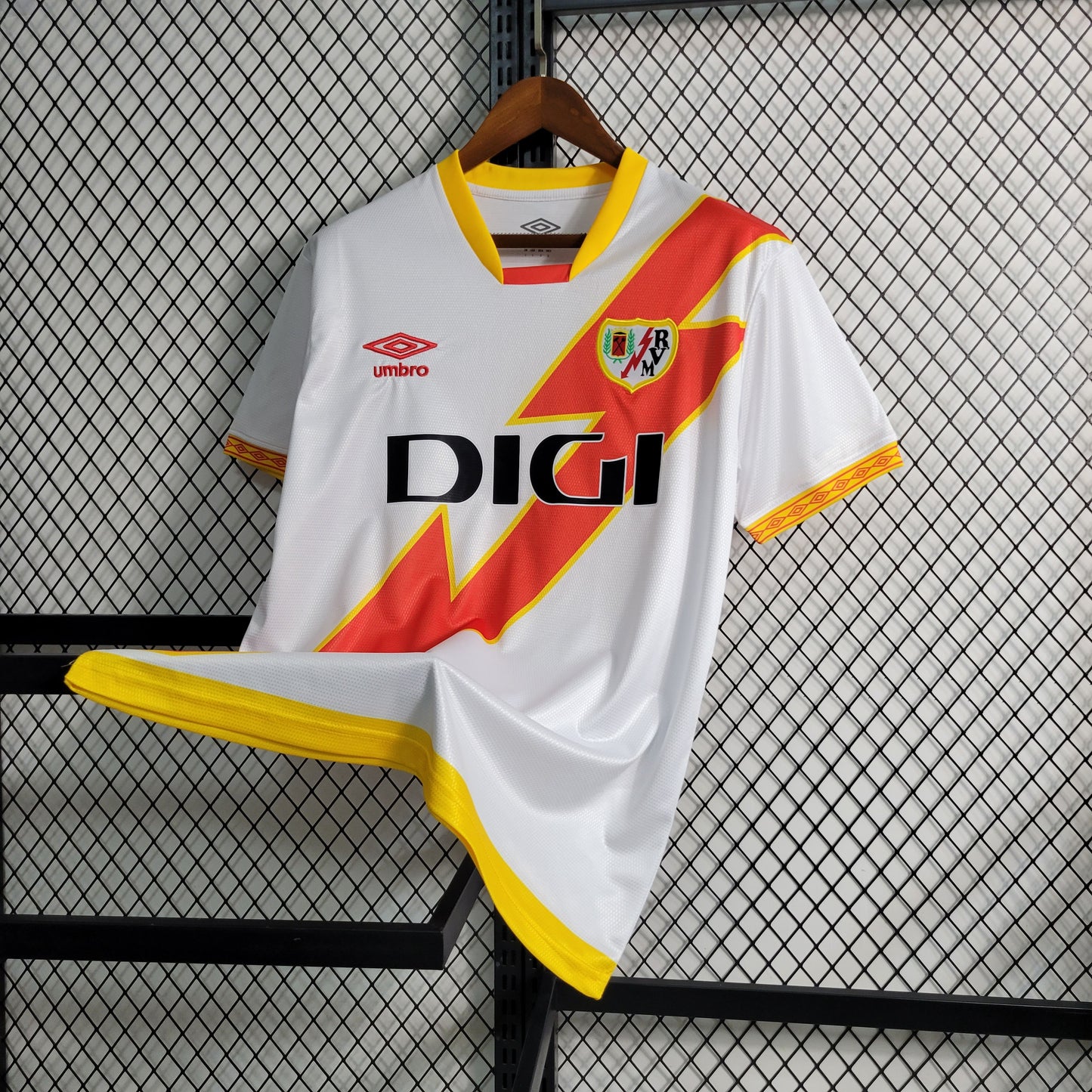 23-24 Rayo Vallecano Home Size S-XXL | 衬衫 | M2-3 | Betty ali Chinese suppliers